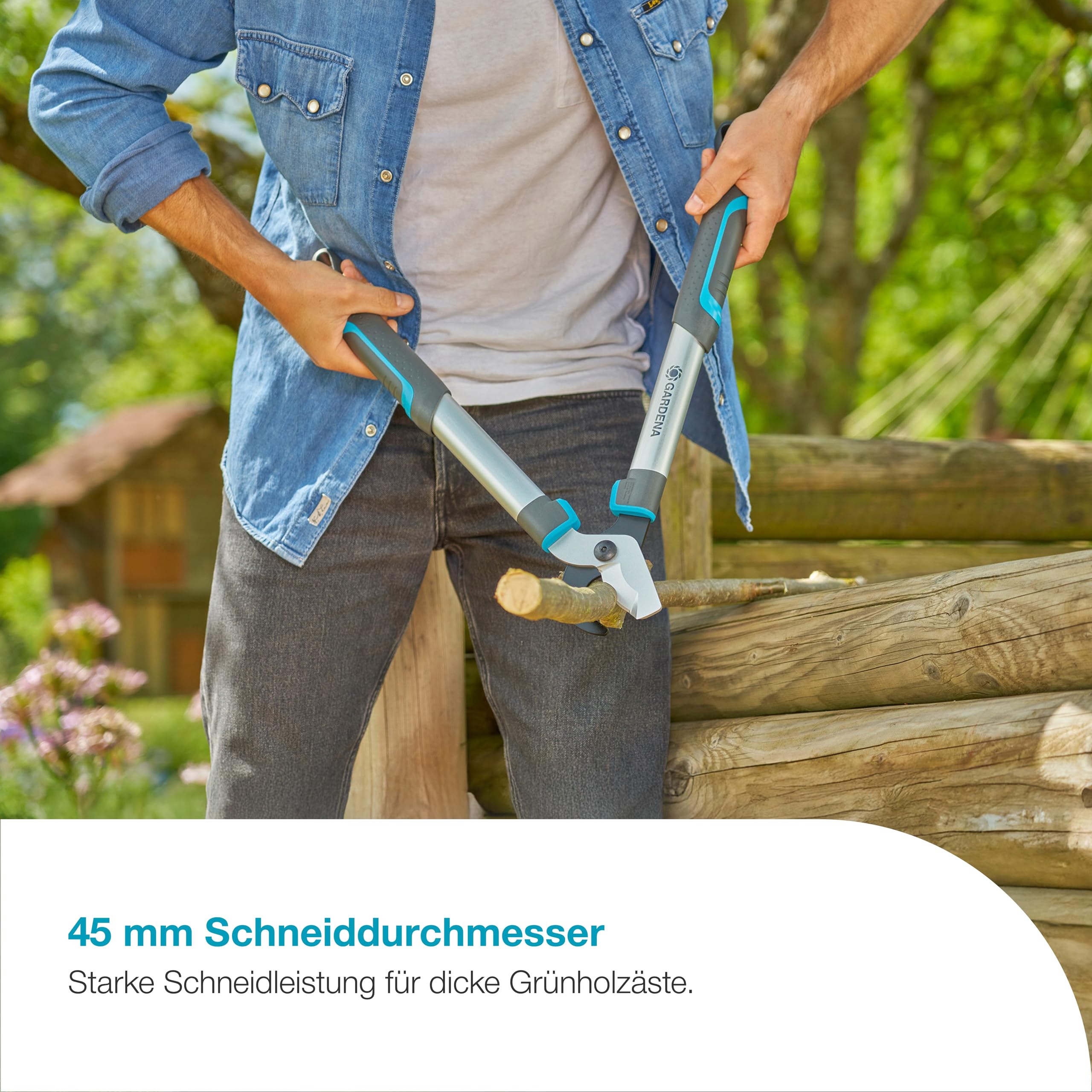 Gardena EasyCut S, Bypass-Astschere für frisches Holz bis 45 mm, präzisionsgeschliffene Klingen, PowerCoating für saubere Schnitte, ergonomisches Design, 900 g leicht (12030-88)