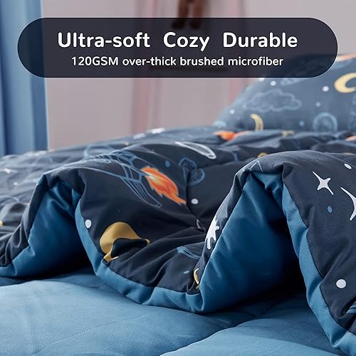 Miniatura 3 de SLEEP ZONE Juego de edredón de 2 piezas para niños y niñas, resistente a la decoloración, lavable a máquina, cohete espacial