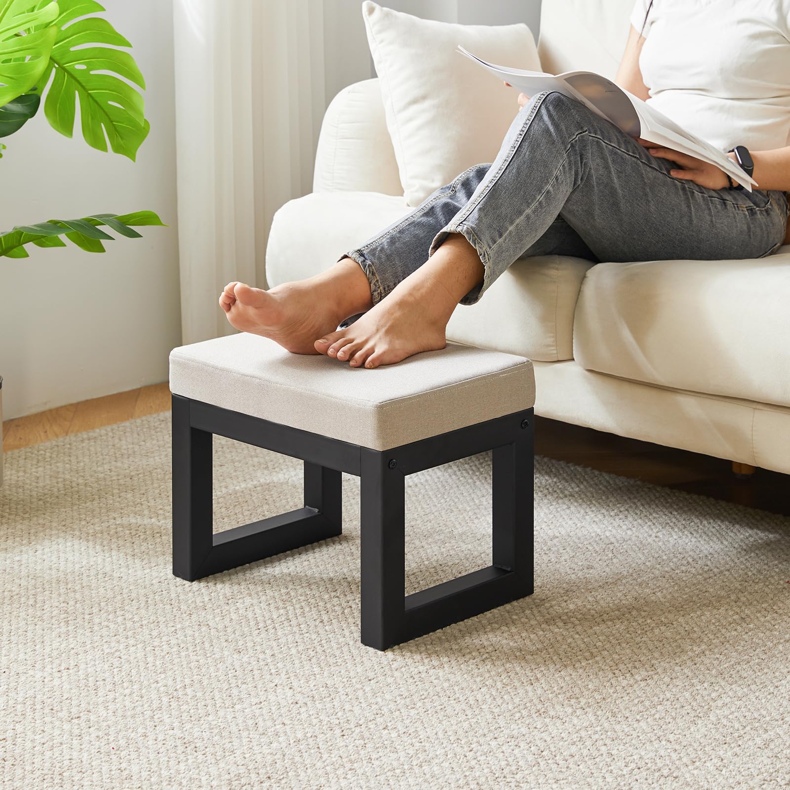 IBUYKE 16” Pequeño Reposapiés Otomana, Lino Rectangular Reposapiés Taburete con Asiento Acolchado y Patas de Metal, Otomana Moderna Reposapiés para Sala de Estar Dormitorio Sillón, Gris WBD001G