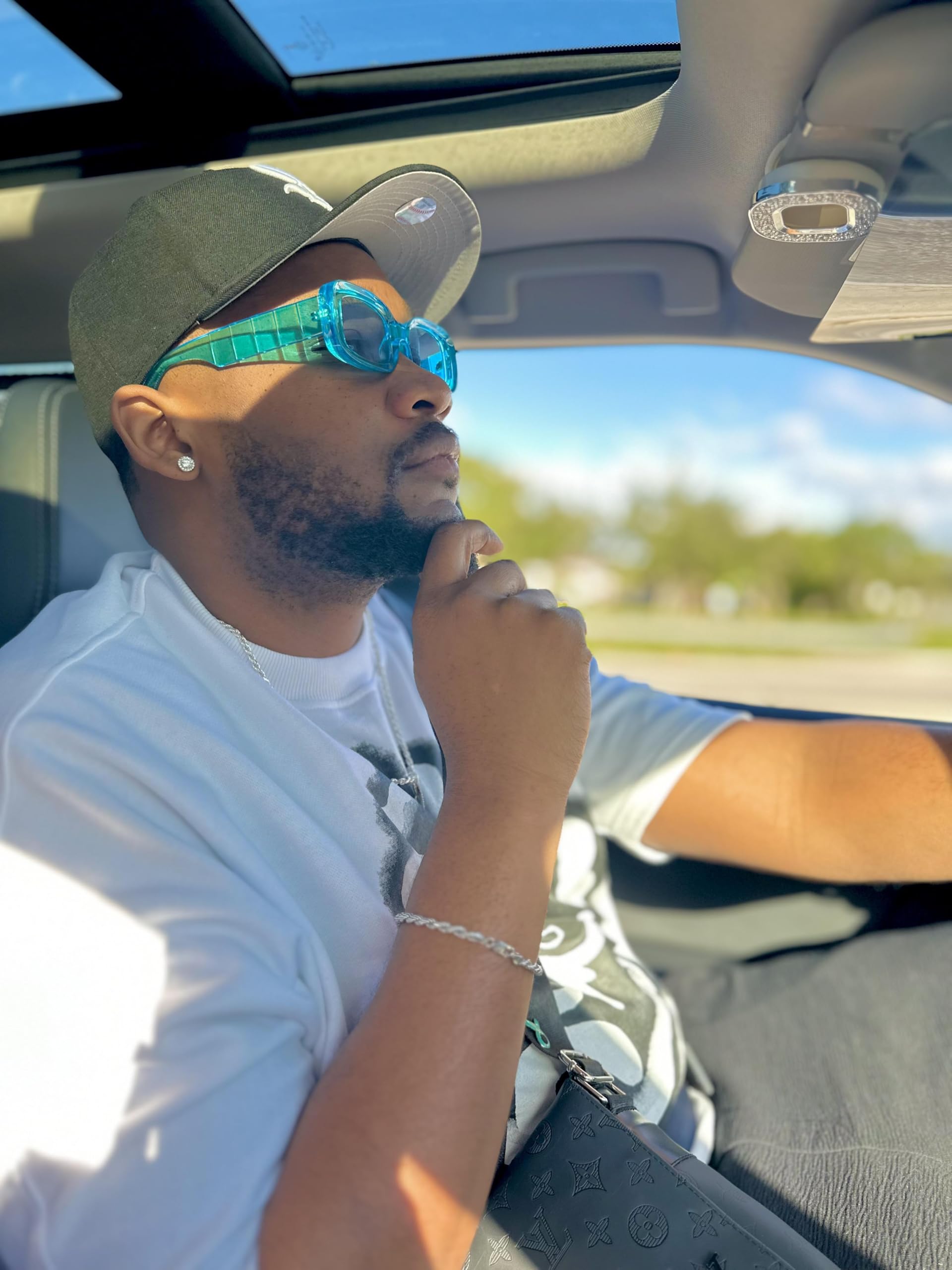 FEISEDY Retro Thick Rectangle Sunglasses Retro 90s Small Chunky Square Women Men B2307