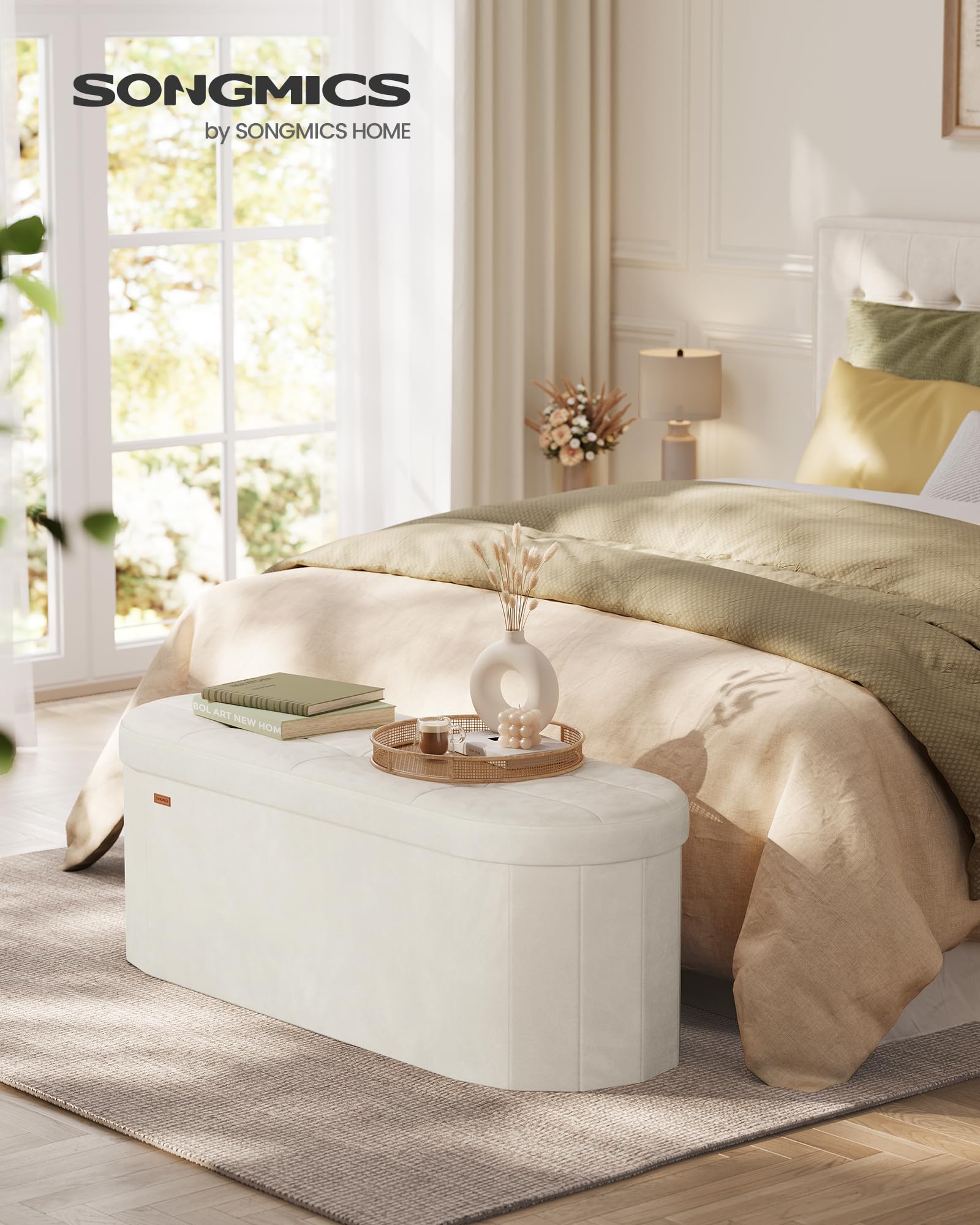 SONGMICS Cassapanca, Pouf Contenitore, Poggiapiedi Pieghevole, Montaggio Facile, per Soggiorno, Ingresso, Camera da Letto, in Velluto, Capacità110 L, 38 x 110 x 38 cm, Bianco Crema LSF297LH01