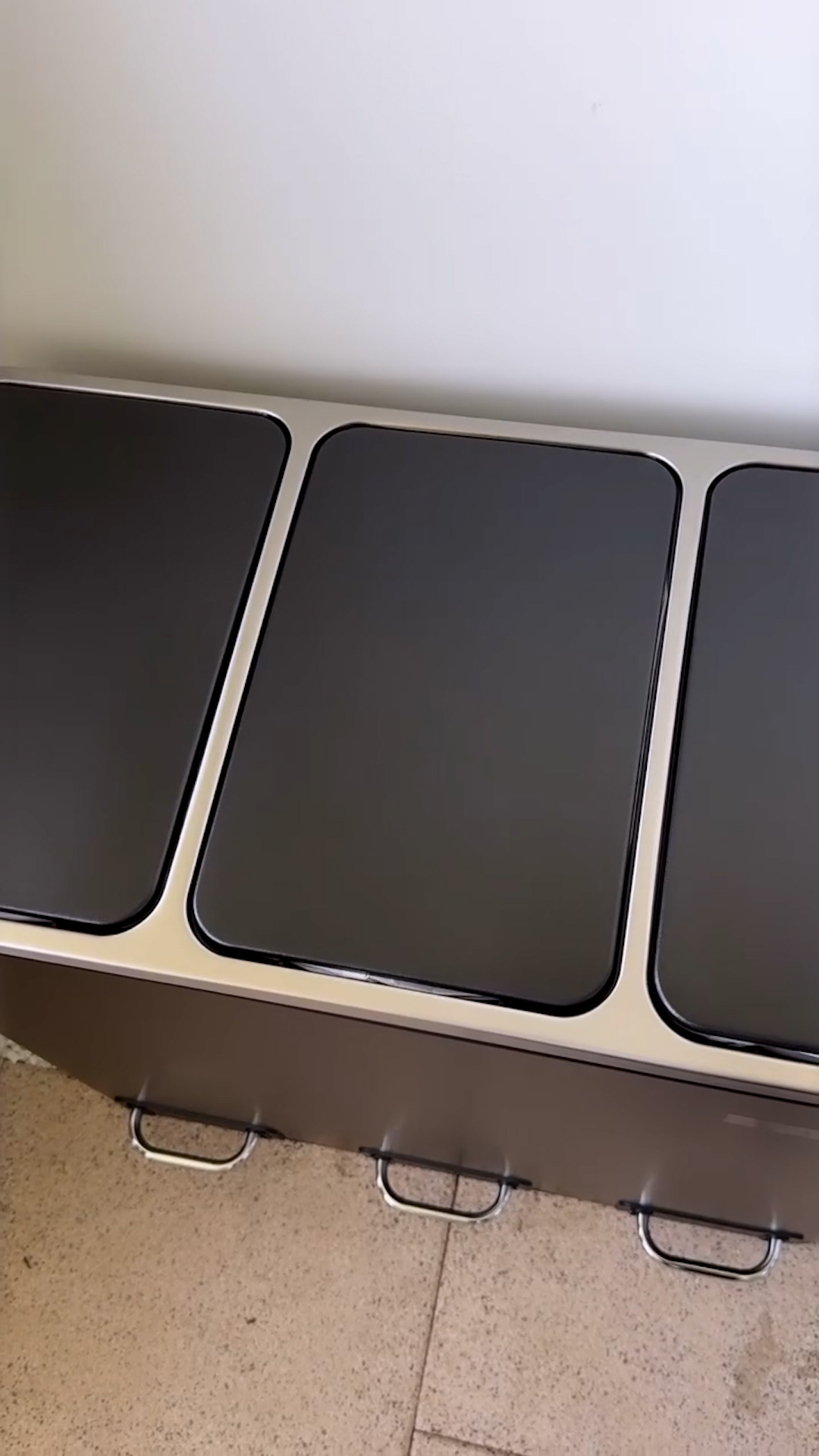 SONGMICS Mülleimer für die Mülltrennung mit 3 Säcken, 3 x 18 Liter  