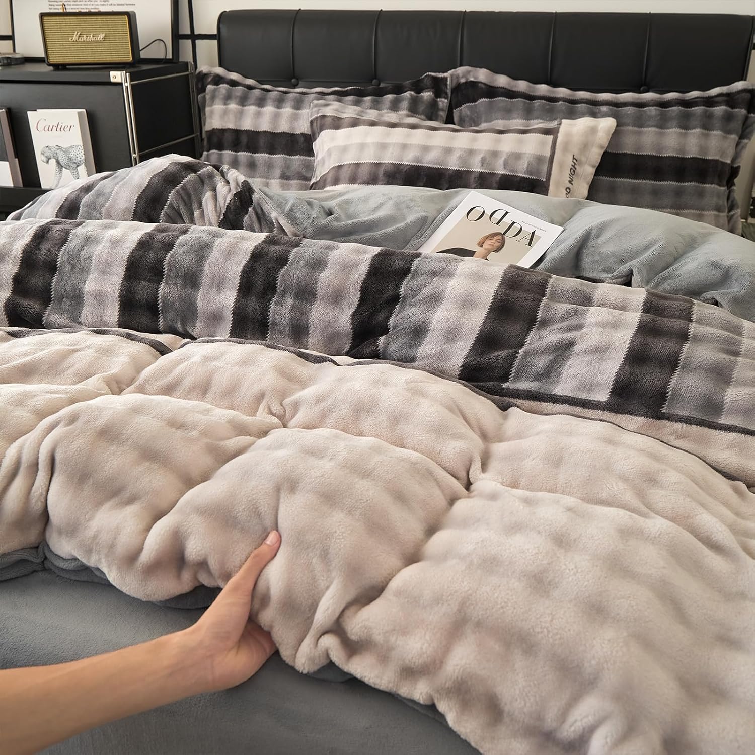 Duvet Cover Twin,Super Soft Fuzzy Rabbit Hair & Smooth Milk Winter Duvet Cover & 1 Pillow Sham 68"x90",Ultra Warm Cozy Bedding for All-Season Comfort,Perfect for Dorm Room,Apartment