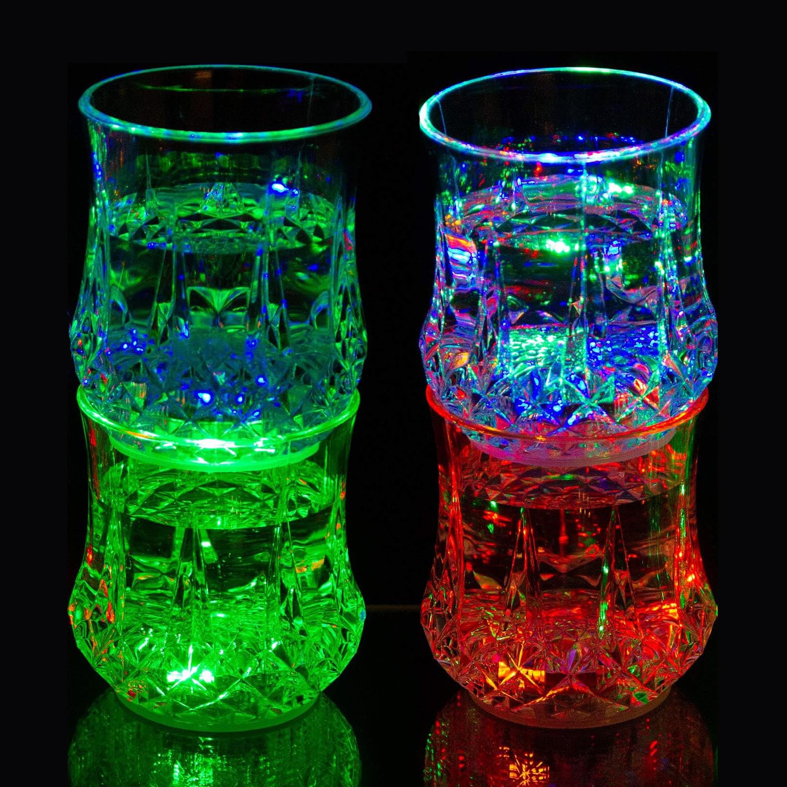 Confezione da 4 bicchieri con luce a LED multicolore ad attivazione automatica, per vacanze, festival, feste di compleanno, bar, discoteche