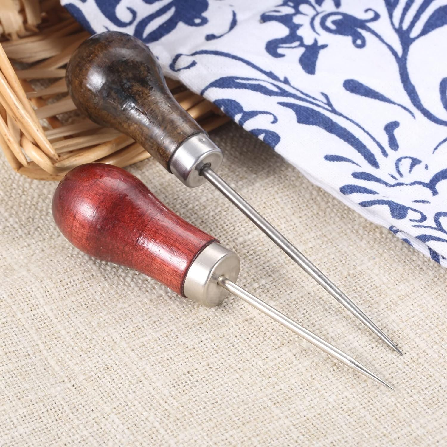 1pc Awl Tool Wooden Handle Home Sewing Leather Making Hole Punching DIY Handmade Safe Sewing Tailor Tools - (Color: Brown)