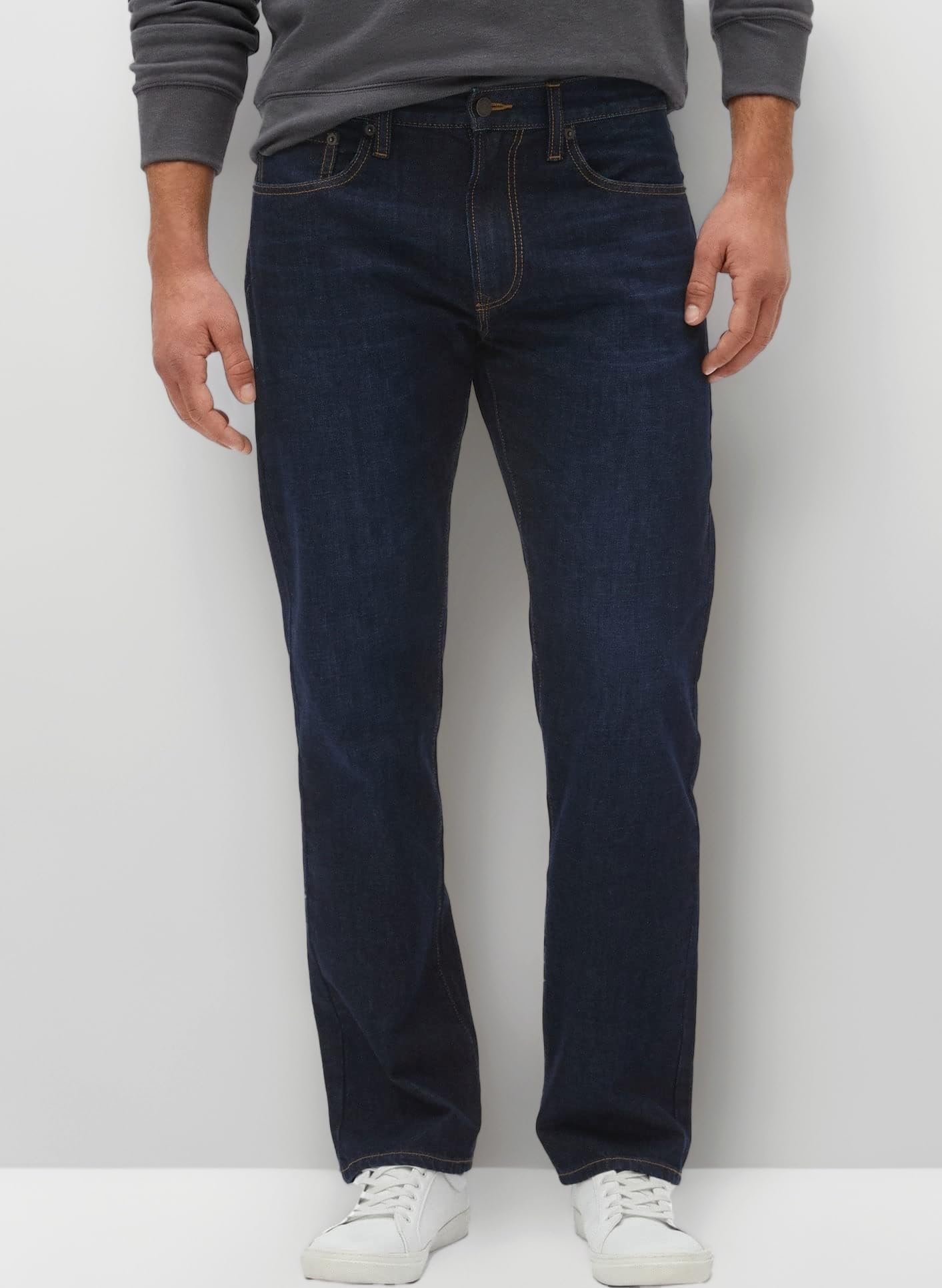 GAP Men's V-Straight Simi Light Wash Jeans