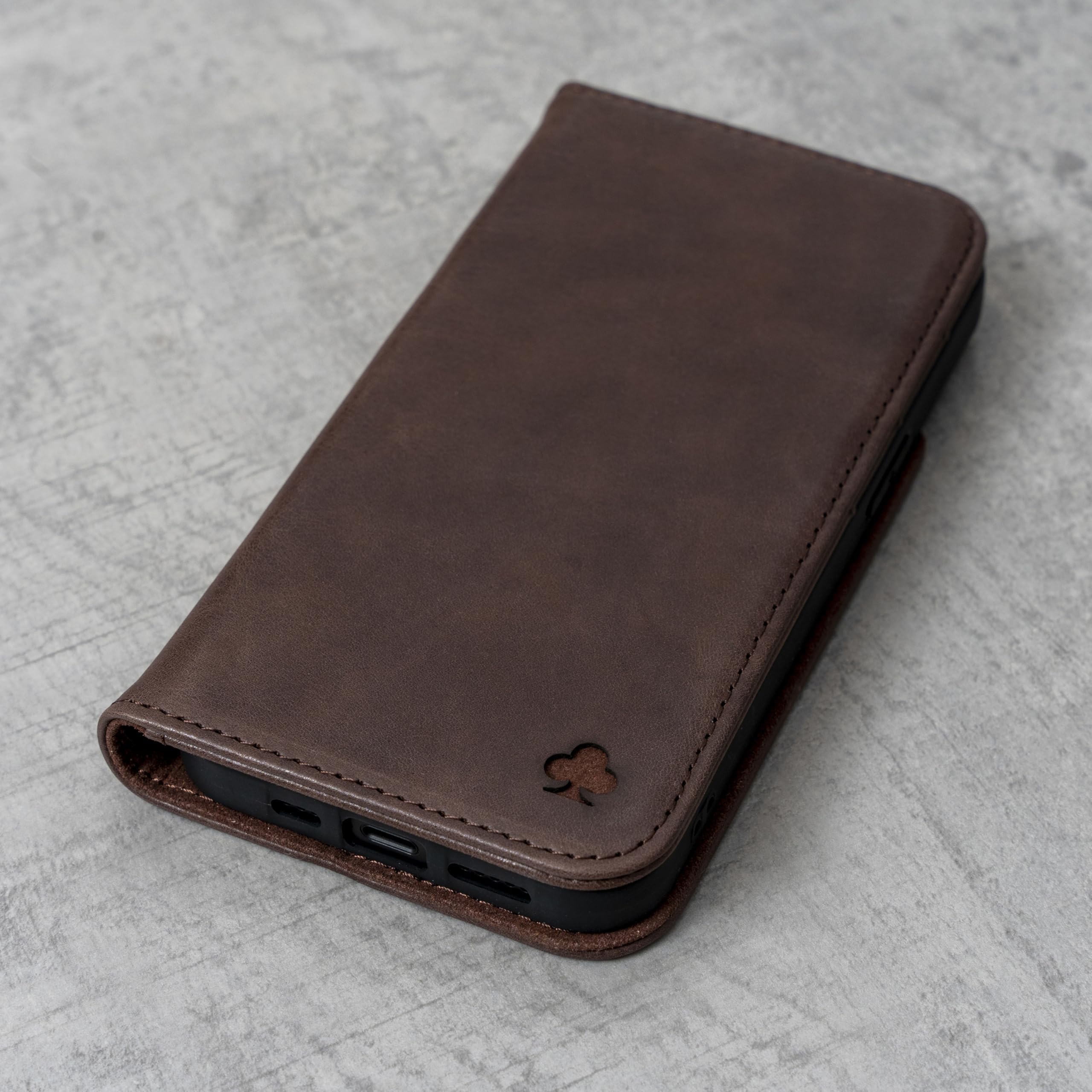 Porter Riley - Coque pour Huawei P30 Pro en Cuir Véritable. Housse Premium Fine en Cuir véritable avec Socle Rabattable/Coque/Etui/Portefeuille (Brun Chocolat)