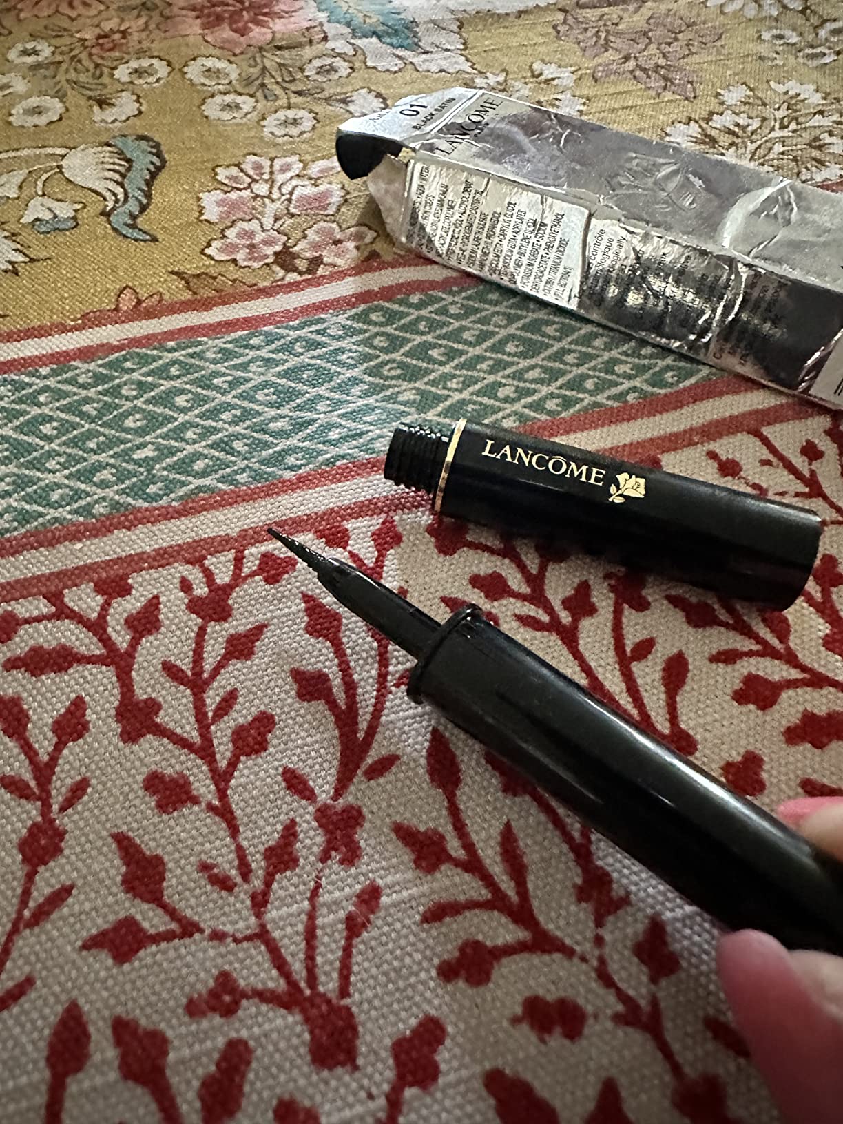 Lancôme Artliner Precision Felt-tip Liquid Eyeliner - Long-lasting & Smudge-Proof