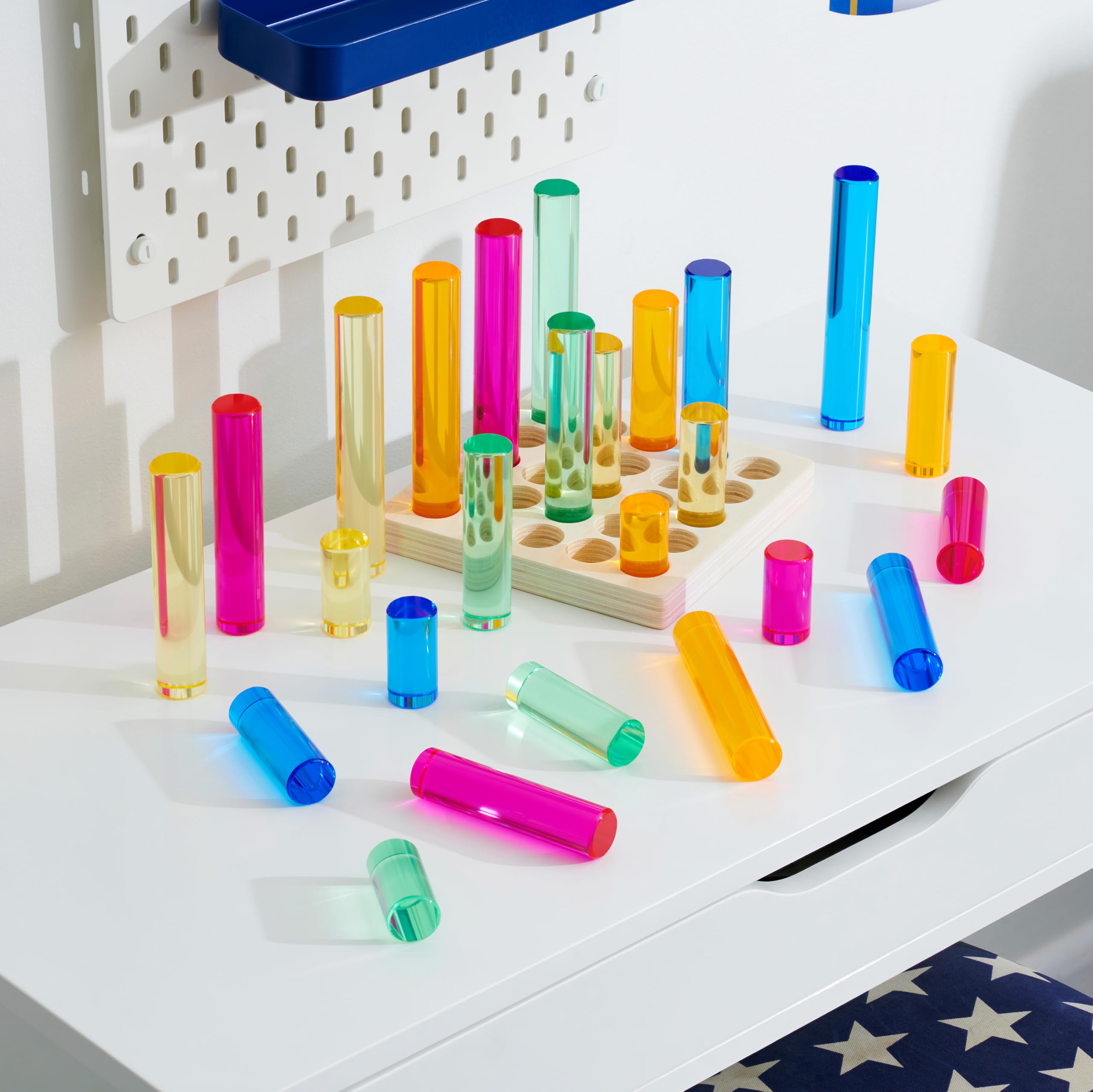tickit Graduated Gem Columns Play Set with Wooden Storage Tray 25 Translucent Acrylic Cylinders for Stacking, Colour Mixing, Measurement, Construction & Sensory Learning - Image 2