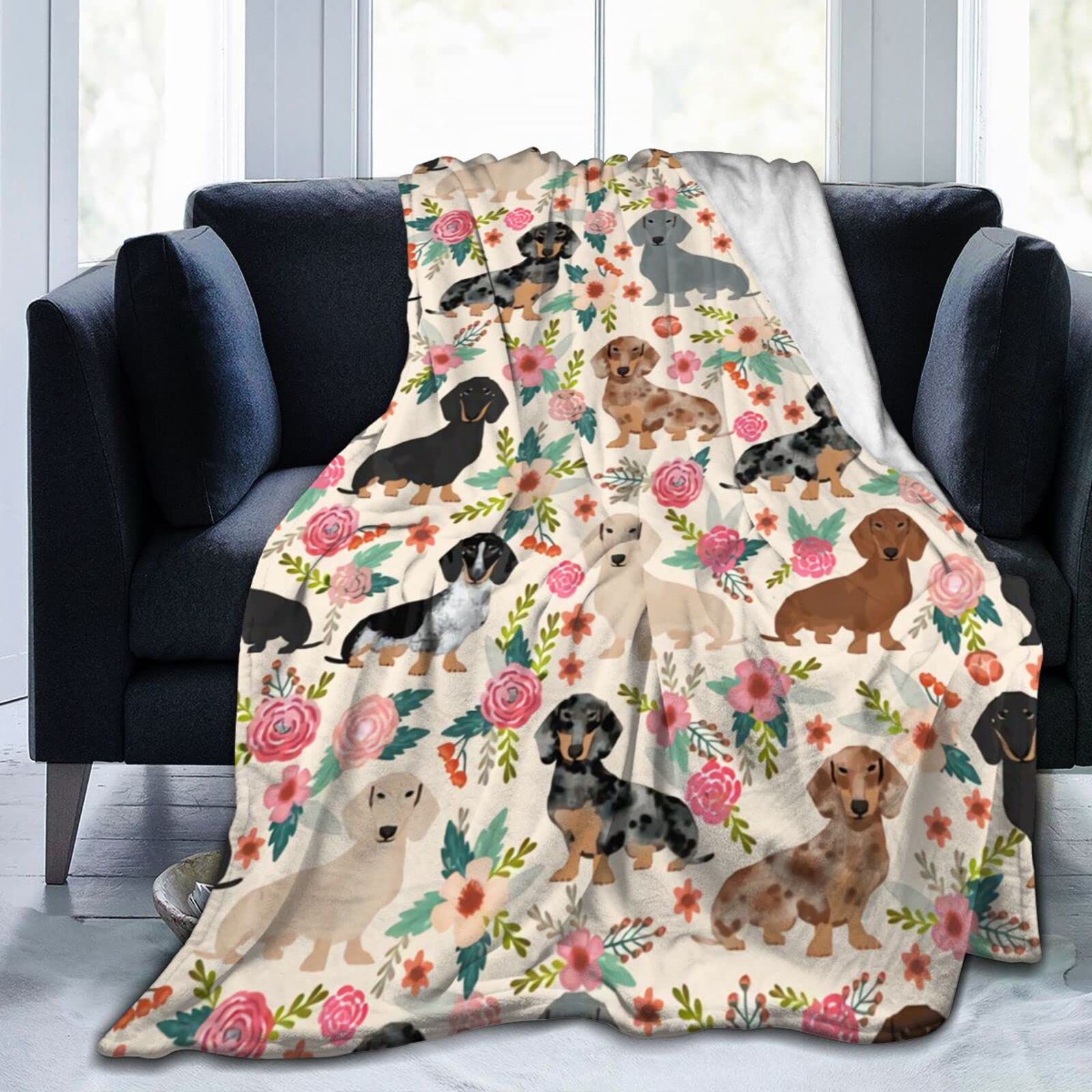 Cute Dachshund Pattern Sausage Pattern Throw Blanket Soft