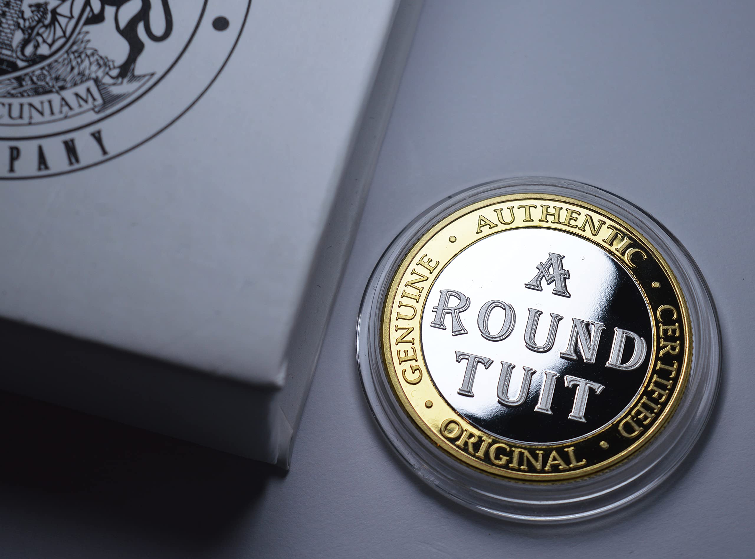 The Commemorative Coin Company Extremely Rare 'A ROUND TUIT' Coin in Capsule and Gift Box. 30mm. Silver & 24ct Gold Clad Bi Metal. Novelty Collectable. Gift/Present. Fathers Day