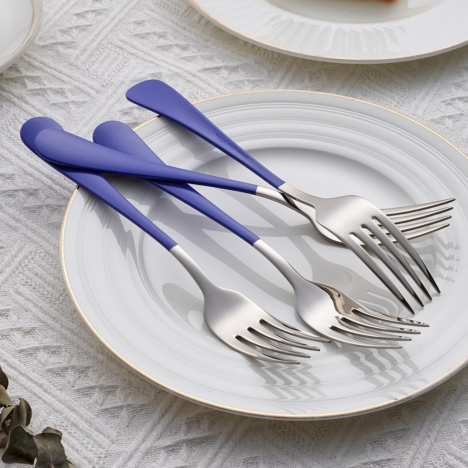 Dinner Forks,24 Pieces Blue 18/0 Stainless Steel Silverware Forks,Table Forks,Flatware Forks,8 Inches,Mirror Polish & Dishwasher Safe,Use for Home,Kitchen or Restaurant