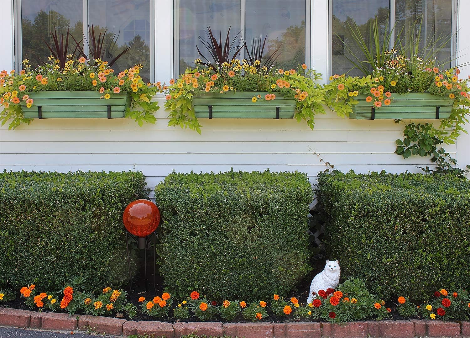 Achla Designs VFB-06-WM Large Green Flower Wall Window Box with Brackets