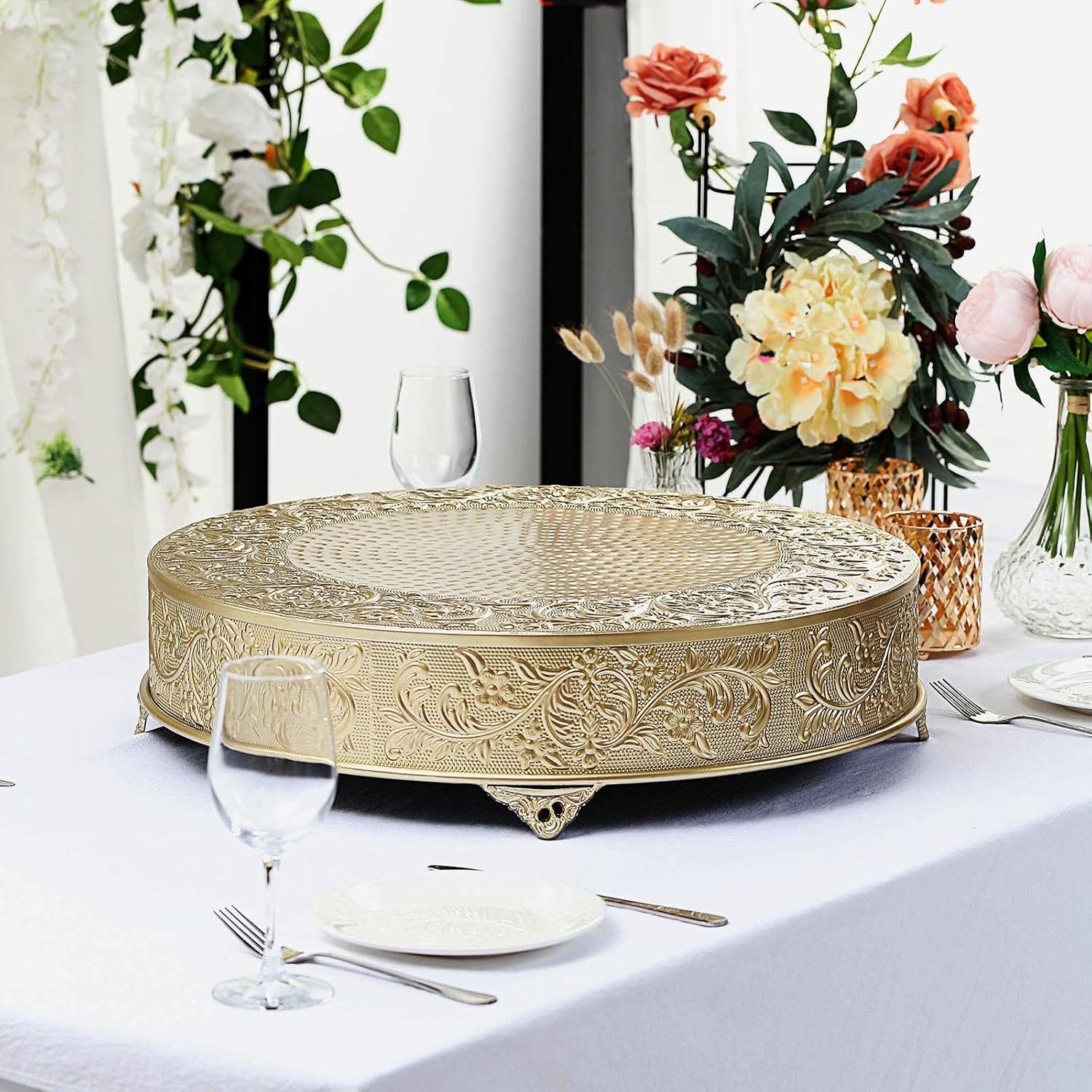 TABLECLOTHSFACTORY 22" Round Gold Embossed Metal Cake Plateau Stand