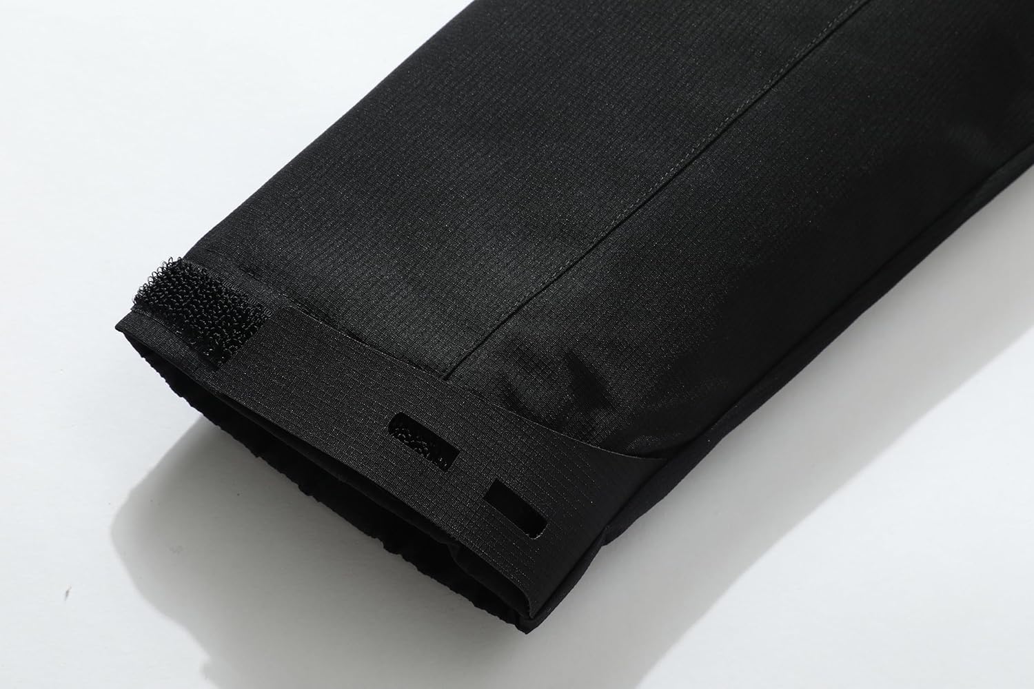 Women's Waterproof Lightweight Raincoat Windproof Windbreaker with Detachable Hood Breathable Outdoor Rain Jacket for Hiking - Image 7