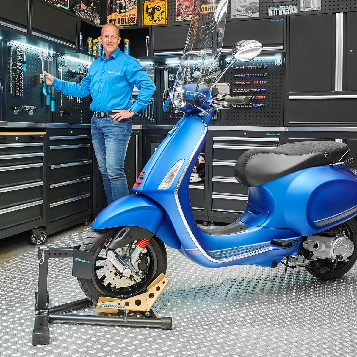 Datona Radwippe für Roller – Motorradständer 10 bis 16 Zoll & 100-140 mm Reifen – Sicherer Stand mit Kipp-Mechanismus für Transport & Winterlagerung