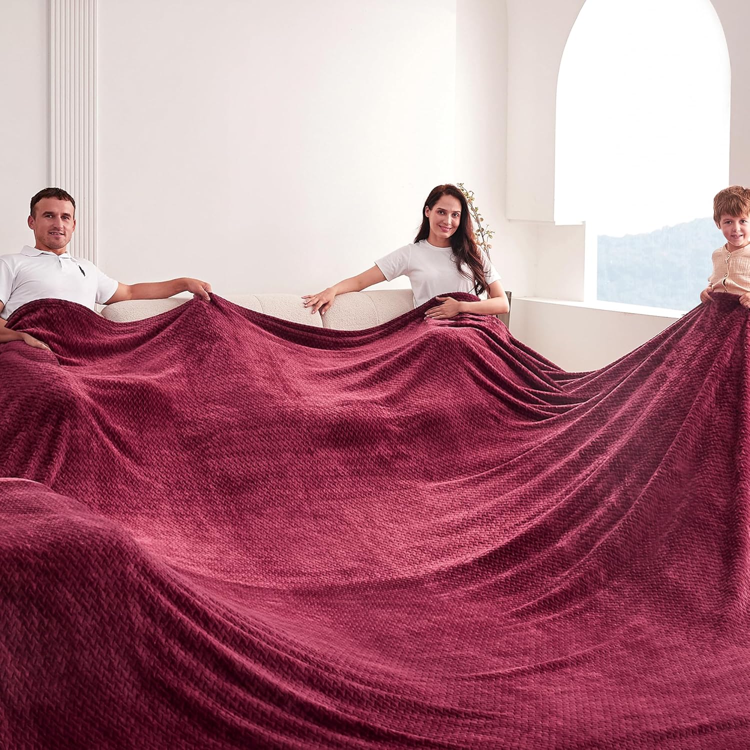 Oversized King Fleece Blanket 120x138 Inches, Seamless Soft Cozy 3D Jacquard Flannel Blanket 10'x11.5' Extra Large for Bed, Sofa, Couch, Travel & Camping, California King Throw, Burgandy Red Leaf