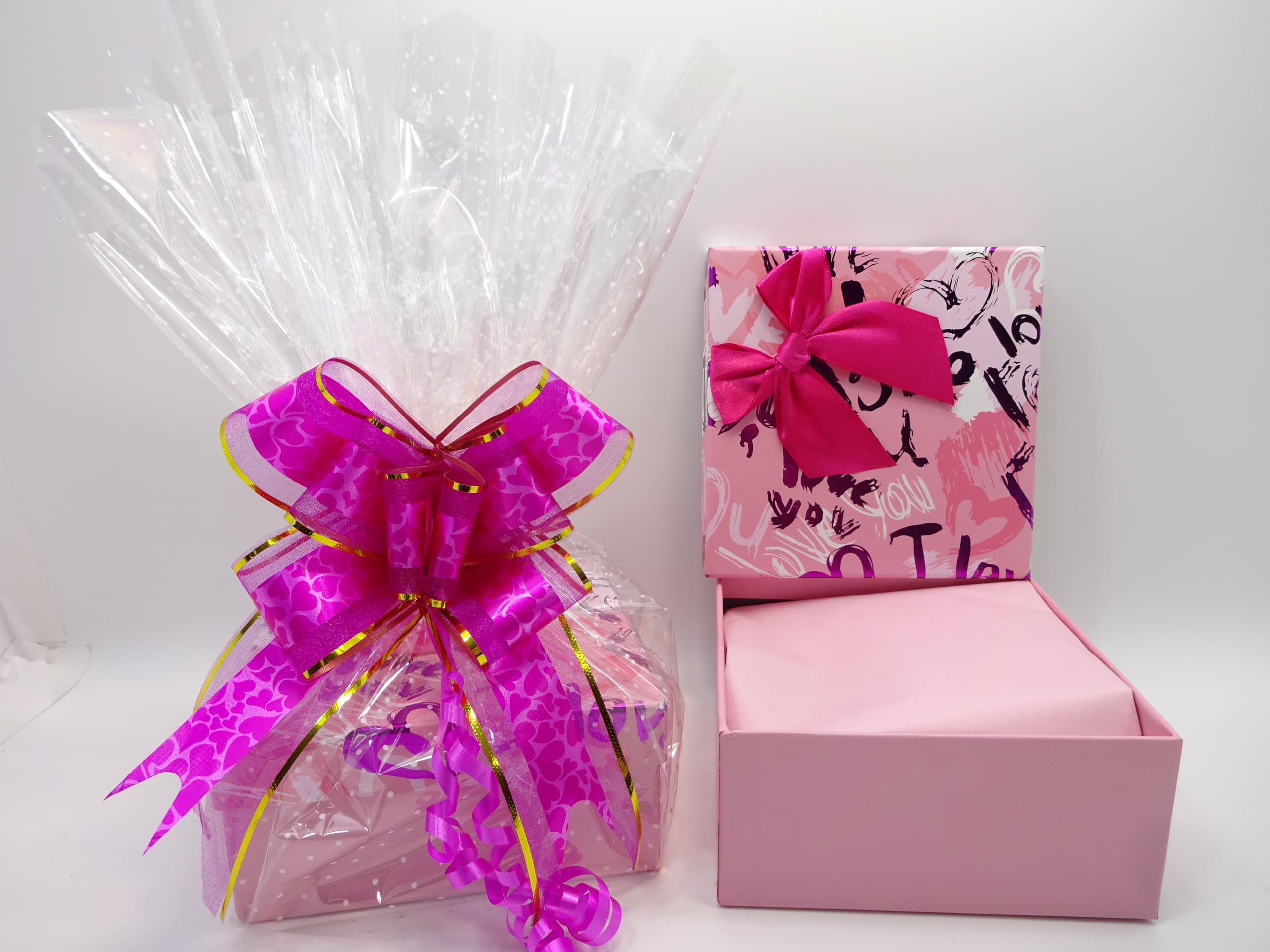 Lot de 11 paniers à maquillage Boujois avec rouge à lèvres et anneau en cristal dans une boîte cadeau