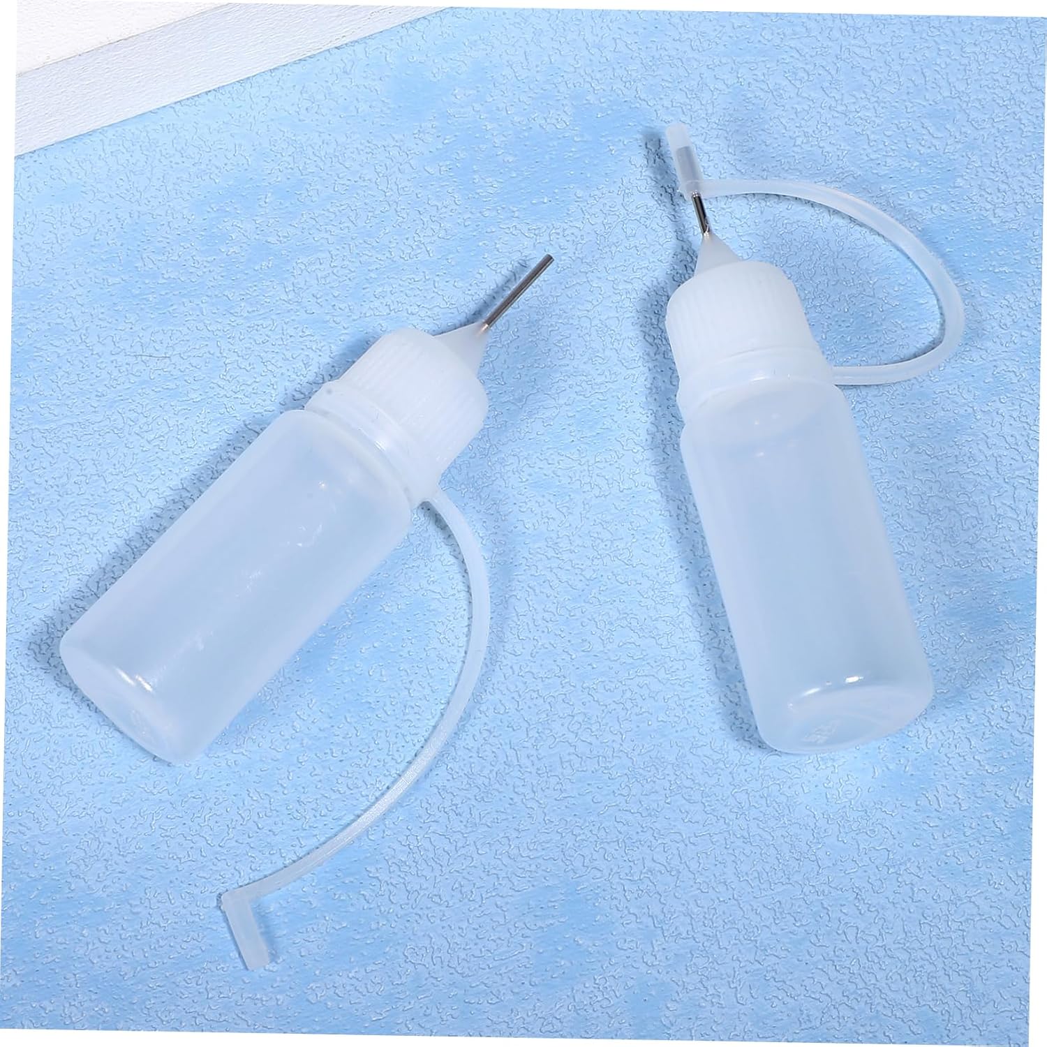 20 Pcs Glue Applicator Bottles with Mini Funnel Fine Squeeze Bottles for Alcohol Ink Quilling Acrylic Painting Crafts Capacity Clear