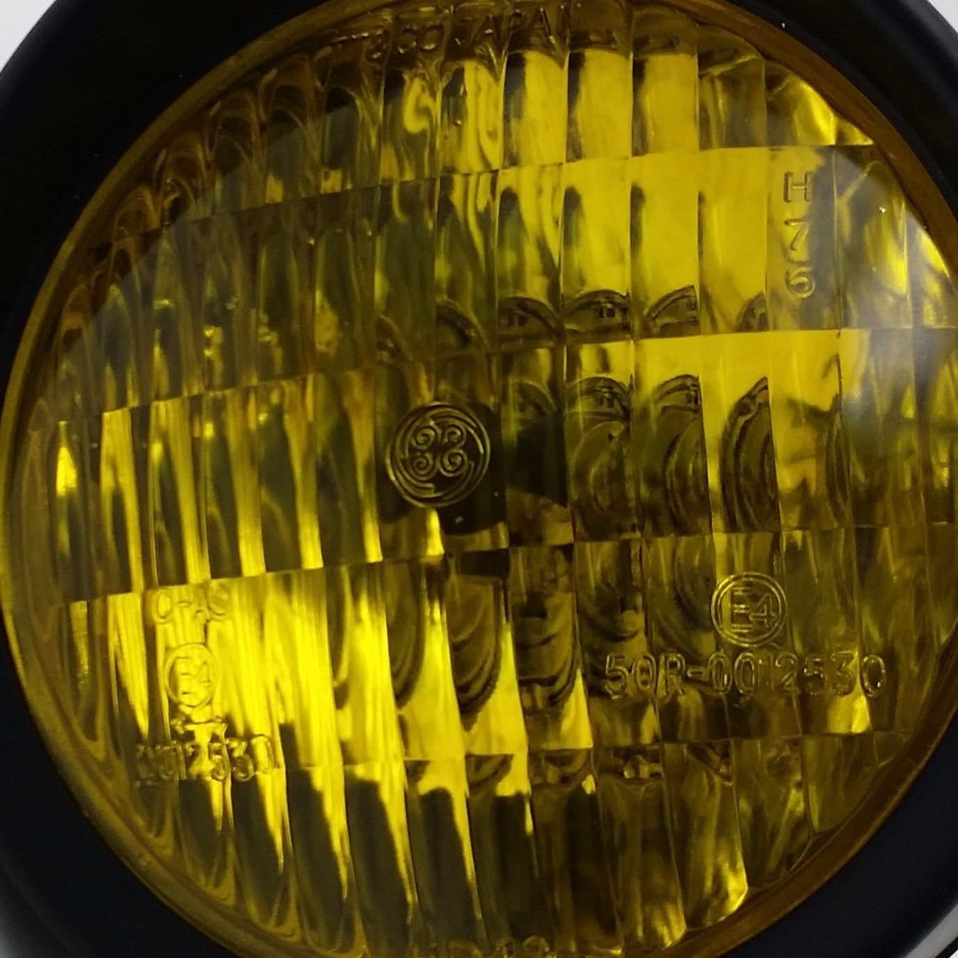 Retro Metal 60W/55W Motorcycle Bullet Head Light Lamp Headlight for Harley Honda Kawasaki Suzuki Yamaha Cruiser Chopper Cafe Racer Bobber (Black/Amber)