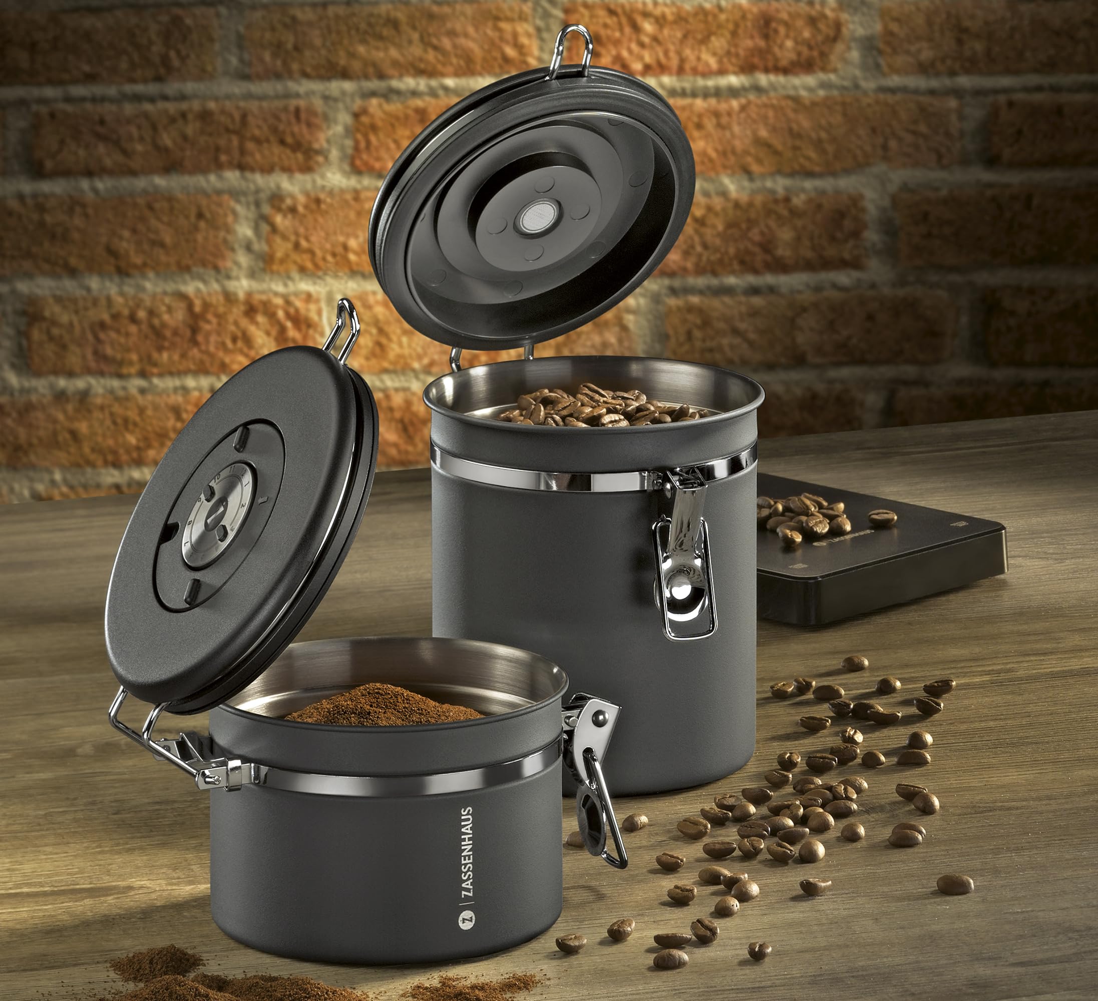 Zassenhaus Barattolo salvafreschezza AROMA 250 g, in acciaio inox, laccato, protezione ottimale dell'aroma grazie alla valvola integrata, con guarnizione in silicone e indicatore della data regolabile