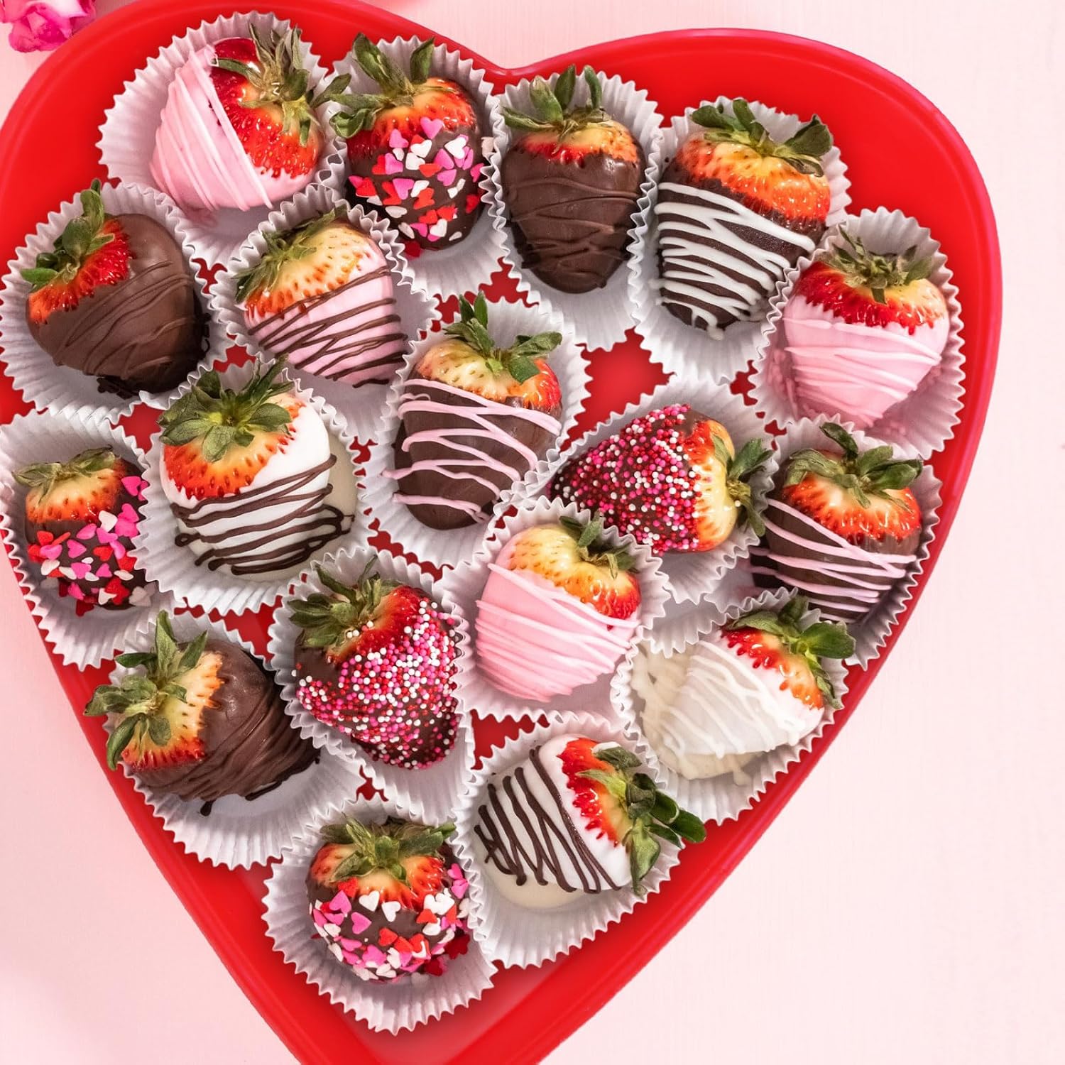 Yerliker 24 Pieces Valentines Heart Food Containers with Lids 22 oz / 650 ml Large Heart Shaped Food Containers Plastic Storage Box Reusable Dessert Box for Kitchen Restaurant Fruit Vegetable (Red) image 5
