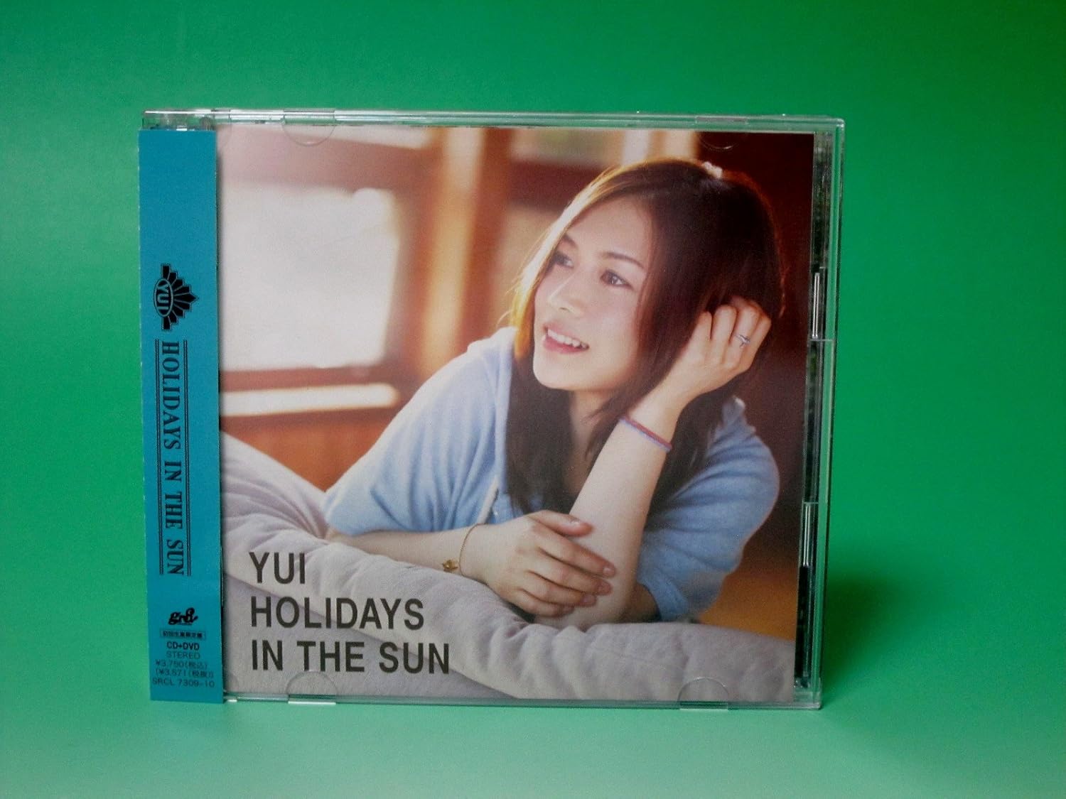 Amazon.co.jp HOLIDAYS IN THE SUN【初回生産限定盤】CD+DVD ミュージック