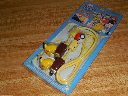Amazon Com ピカチュウケーブル Gbc ゲームボーイシリーズ専用 通信ケーブル Video Games