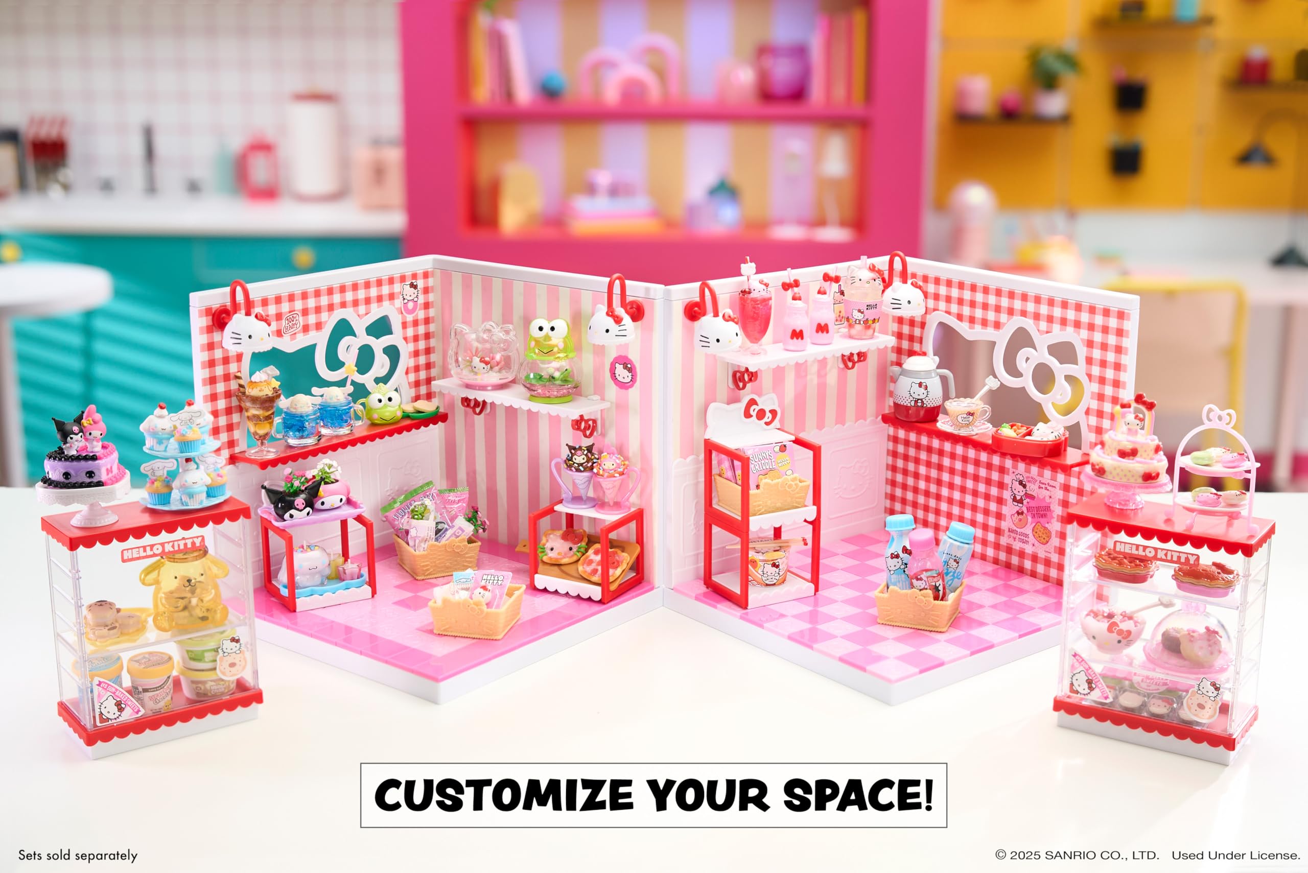 MGA's Miniverse Make It Mini Spaces Hello Kitty - Construction, Personnalisation, Loisirs Créatifs, Chambres, Hobby, Collectionneurs, Exposition, Non Comestible, Collectionneurs et Enfants Dès 8 Ans