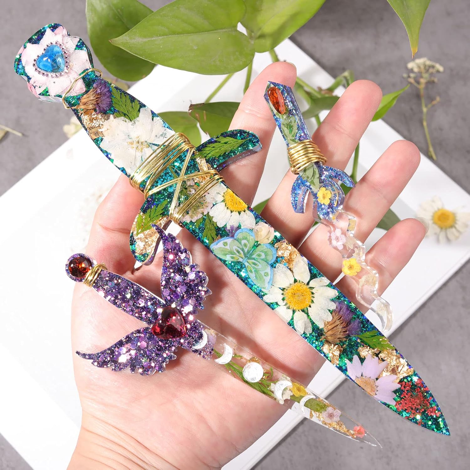 Let's Resin Dagger Resin Molds,Dagger Atham Silicone Molds for Epoxy Resin, with 6 Different Shape Sword Resin Molds, Epoxy Molds for Keychain, Decoration, Cosplay