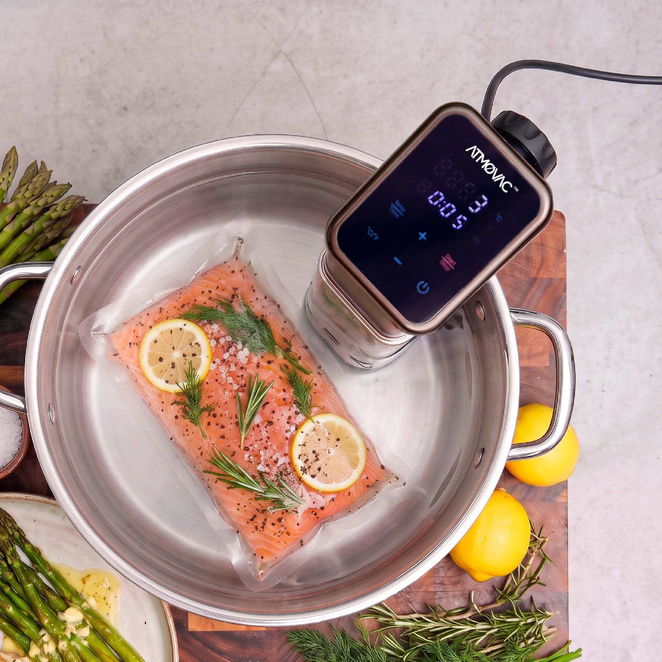 SV-PRO Sous Vide Immersion Circulator – Commercial-Grade Thermal Cooker for Precision Cooking – High-Powered Water Circulation & Digital Temperature Control