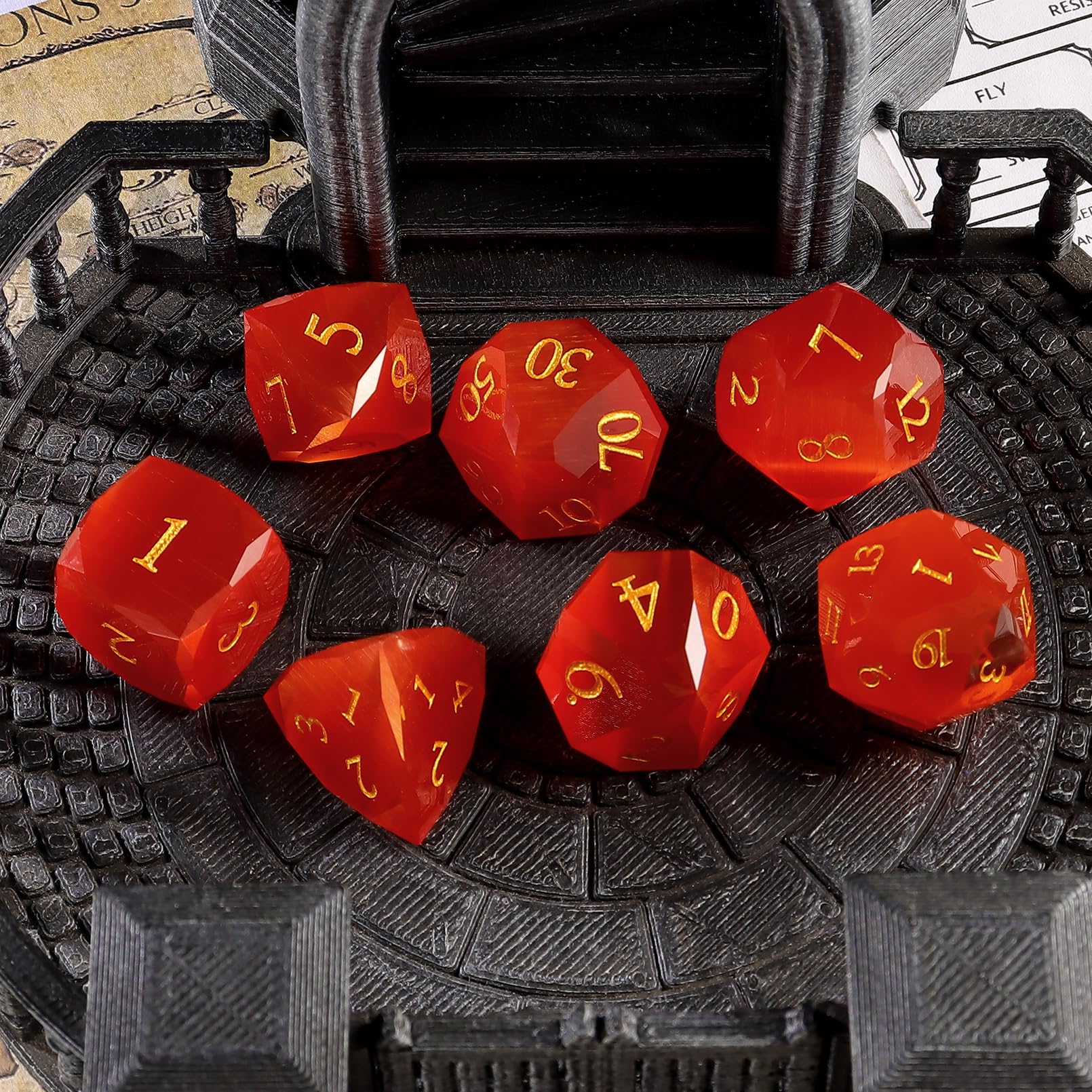 Set di 7 dadi poliedrici arancioni a forma di occhio di gatto, realizzati a mano, con incisione dorata, ideali per D&D, RPG, MTG e giochi da tavolo, confezione regalo inclusa (occhio di gatto