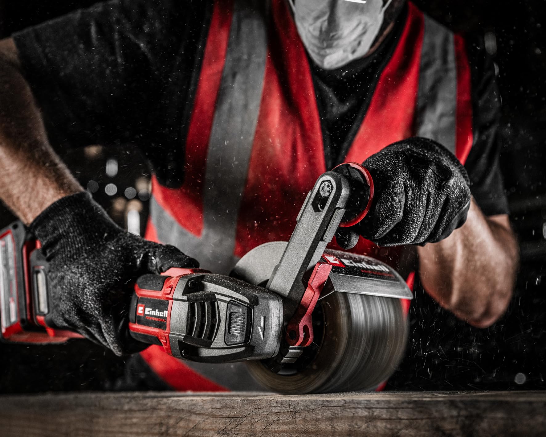 Levigatrice a spazzola Einhell Professional TP-BR 18/32 Li BL-Solo PXC (18 V, 1300 W, Brushless, max 3.200 giri/min. per spazzole da 120 mm, inclusa spazzola in fibra sintetica, batteria esclusa)