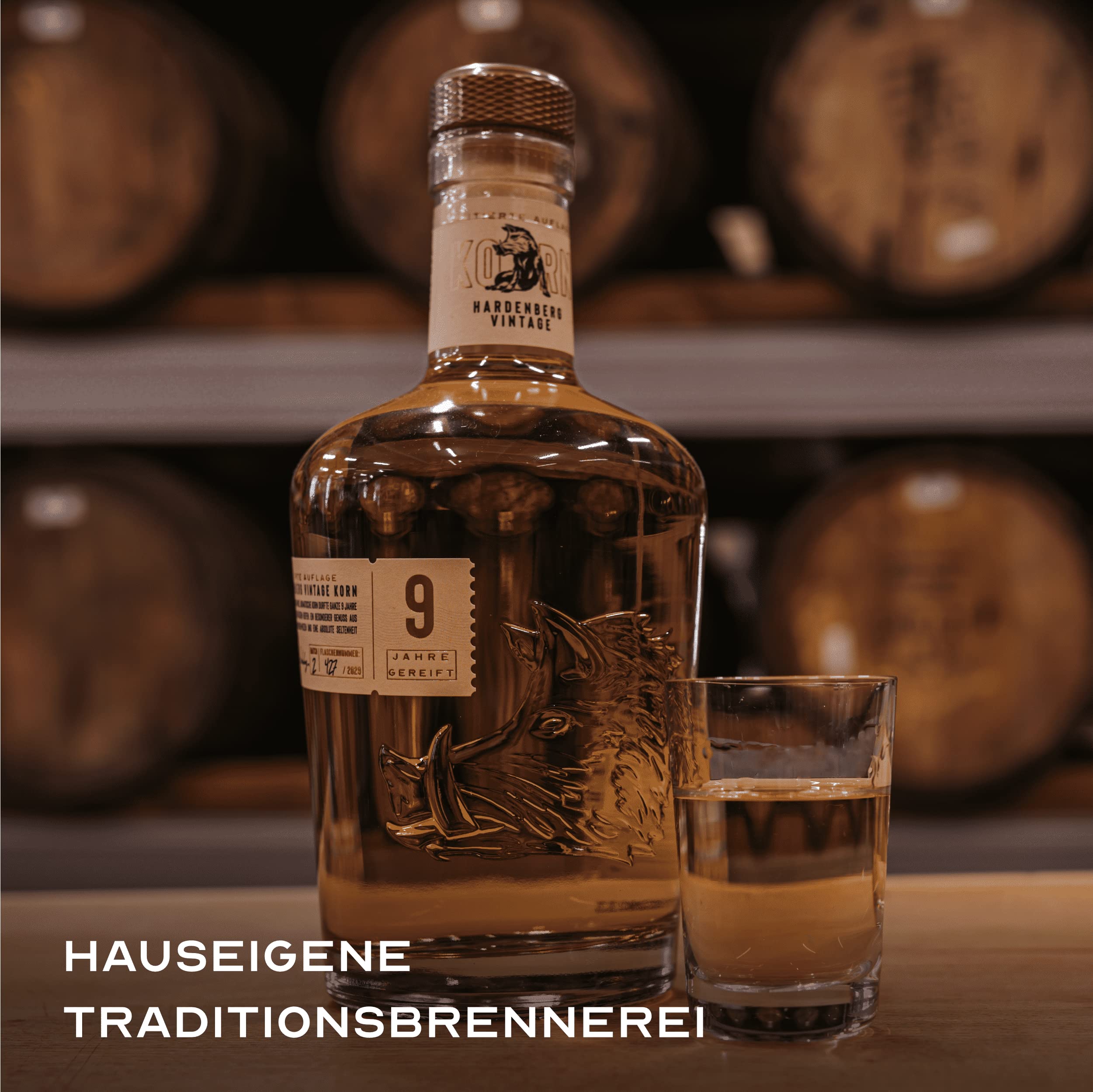 Hardenberg I Vintage Korn 9 YO I 9 Jahre in traditionellen Eichenfässern gereift I Limitierte Edition I 38% Vol. I 700 ml
