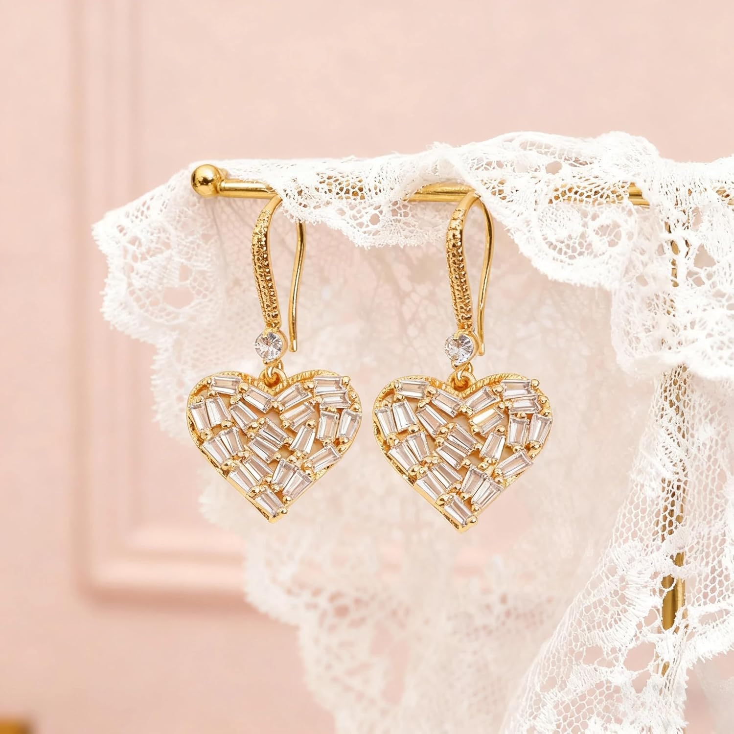 Gold Plated Rhinestone Heart Dangle Earrings, Sparkly Cubic Zirconia Inlaid Love Shape Leverback Earrings for Wedding Party Daily Wear - Image 7