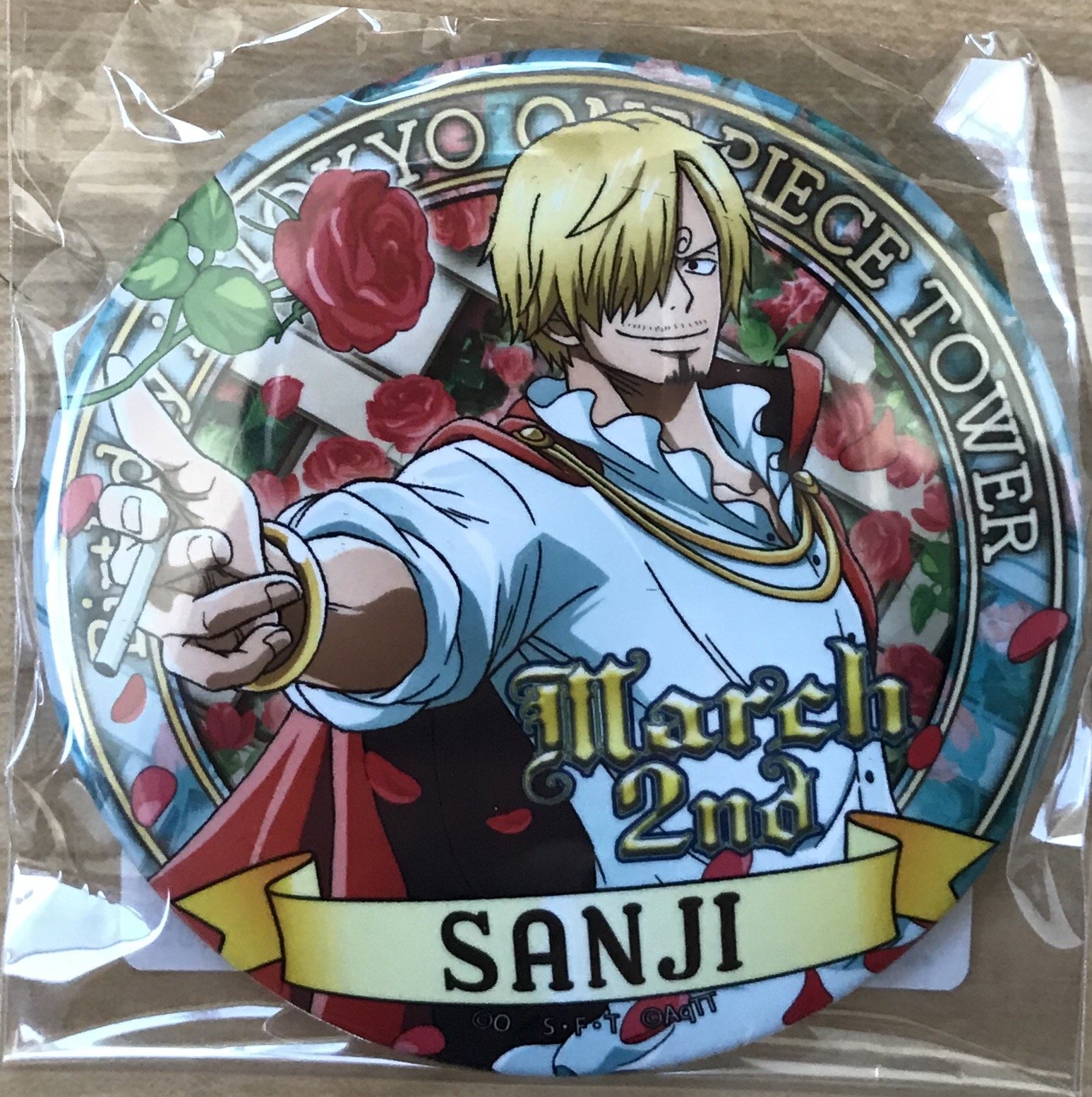 ONEPIECE ワンピースタワー バースデイ缶バッジ ゾロ ロビン ONEPIECE