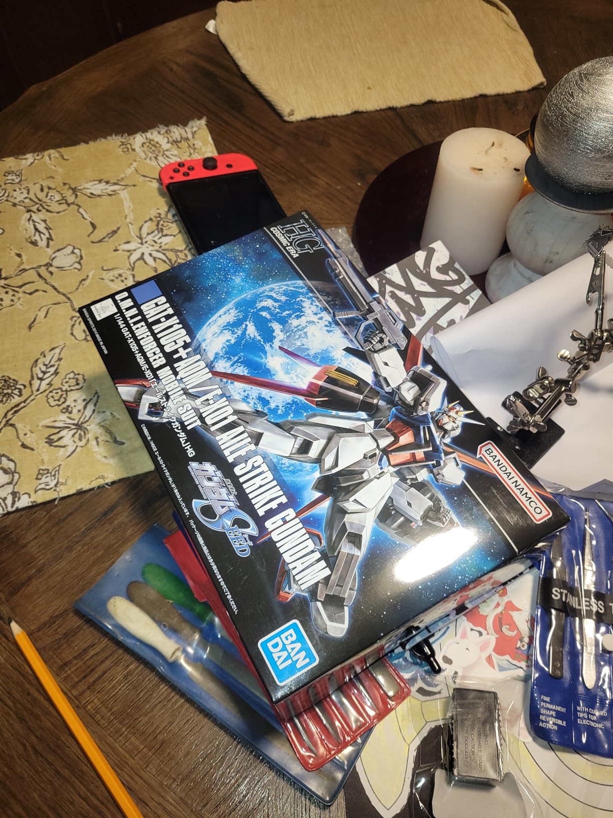 Bandai HGCE Aile Strike Gundam Modellbausatz | 1/144 Scale Action Figur