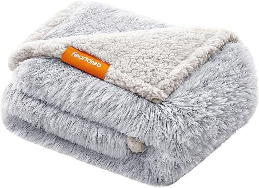Feandrea wodoodporny kocyk dla psa, długi pluszowy koc dla miniaturowych i małych psów, kotów, 102 x 73 cm, M, polar Sherpa, dwustronny, ochrona sofy, Ombre szary PPB004G01