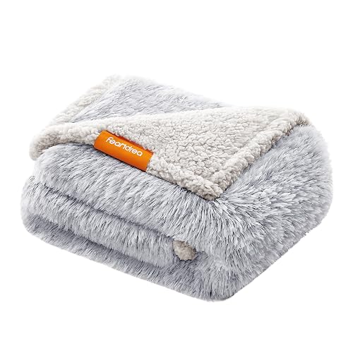 Feandrea Hundedecke, wasserdicht, Langer Plüsch, M, 102 x 73 cm | Hundesofa Schutzdecke, Sherpa-Stoff, beidseitig verwendbar, für Miniaturhunde, kleine Hunde, Katzen, Hyazinthgrau PPB004G01 - M (102 x 73 cm)