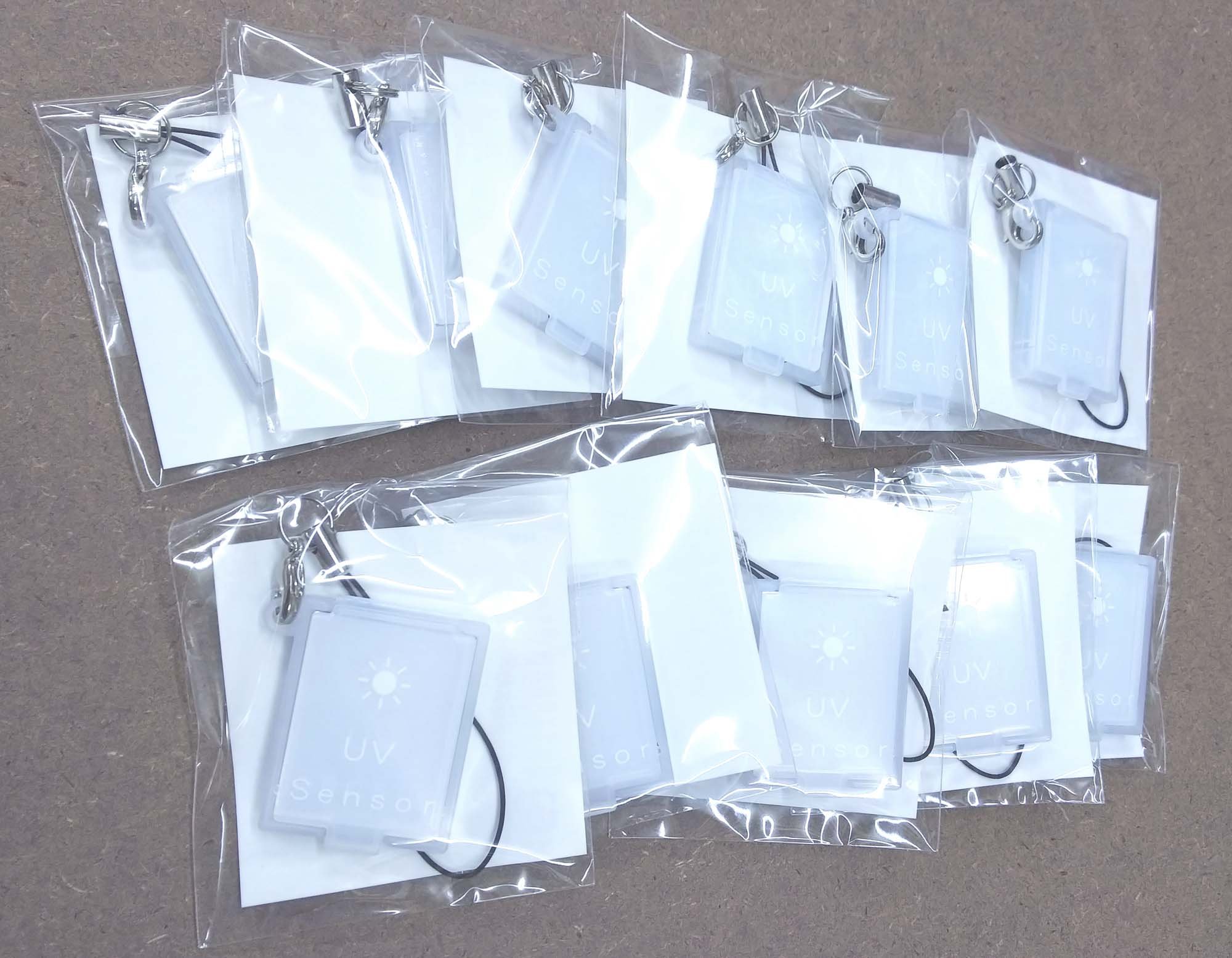 Amazon.co.jp: 【紫外線対策】日焼け対策・紫外線の強さが色で分かるUV