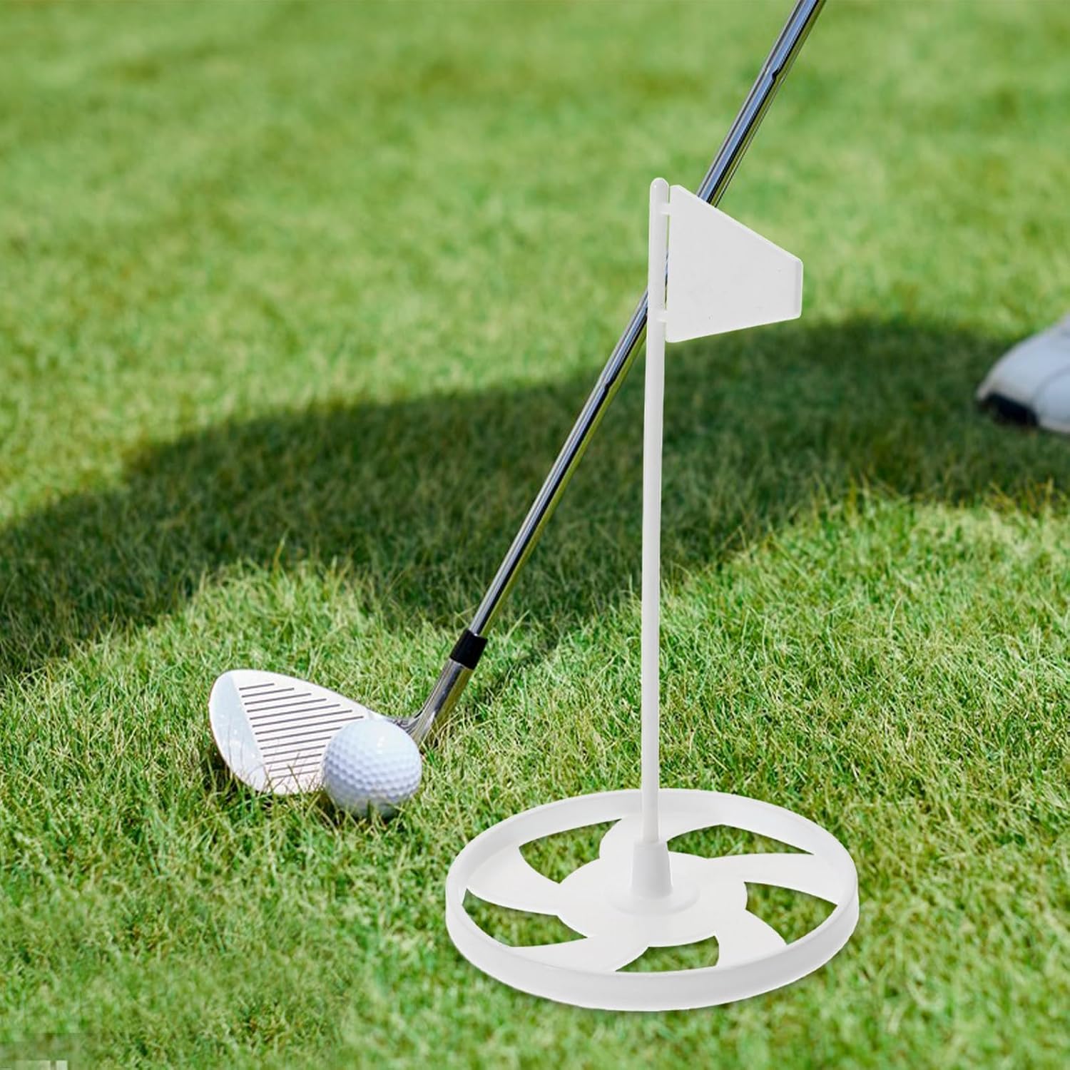 Golf Putting Cup with Flag Golf Hole Trainer Indoor Outdoor Putting Practice Aid White Suitable for Home Backyard Training