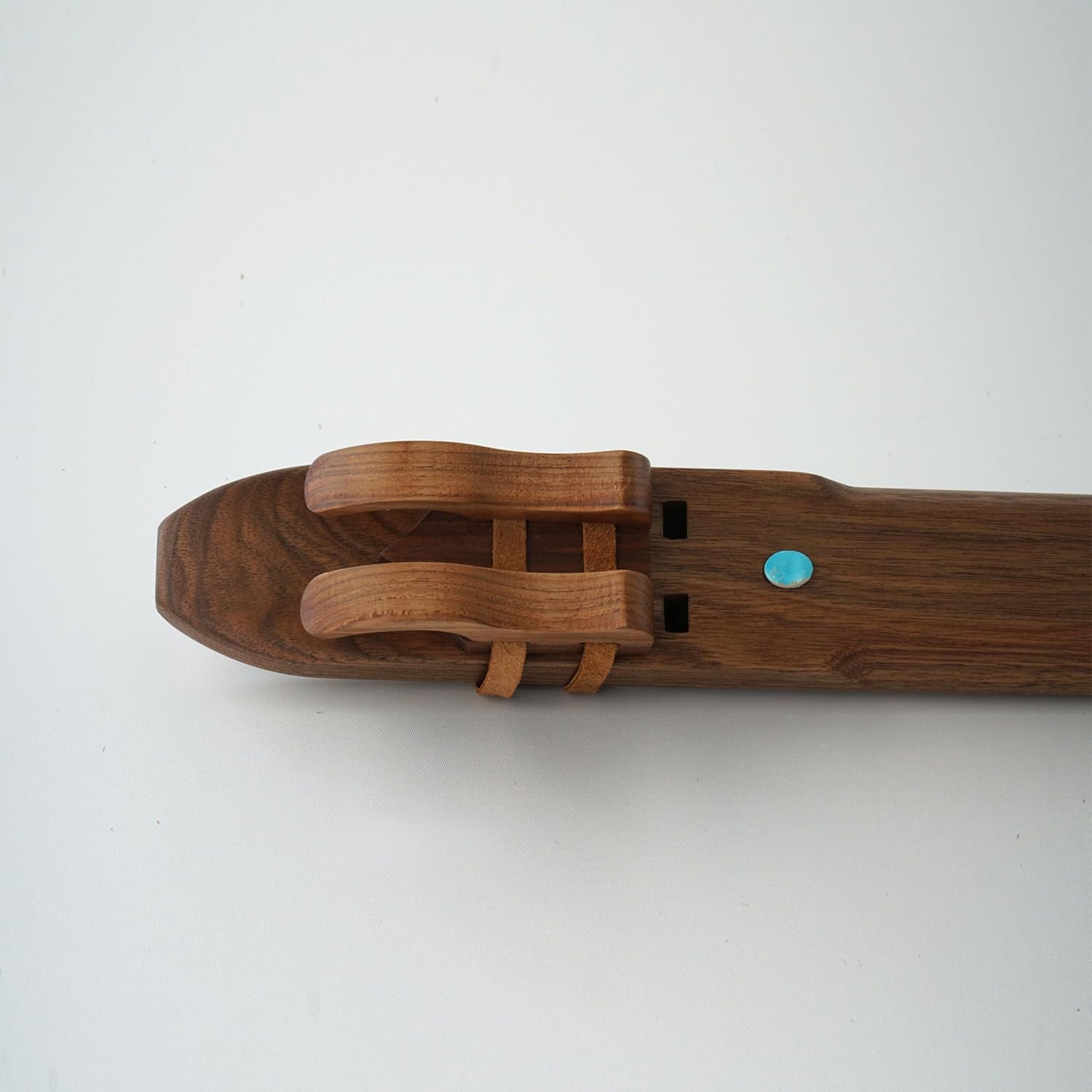 432Hz Handcrafted Native American Style Drone Flute in Key of F# – Dual Chamber Wooden Flute for Meditation & Spiritual Healing, Customizable Headpieces & Personalized Gift Option (Key of F#)