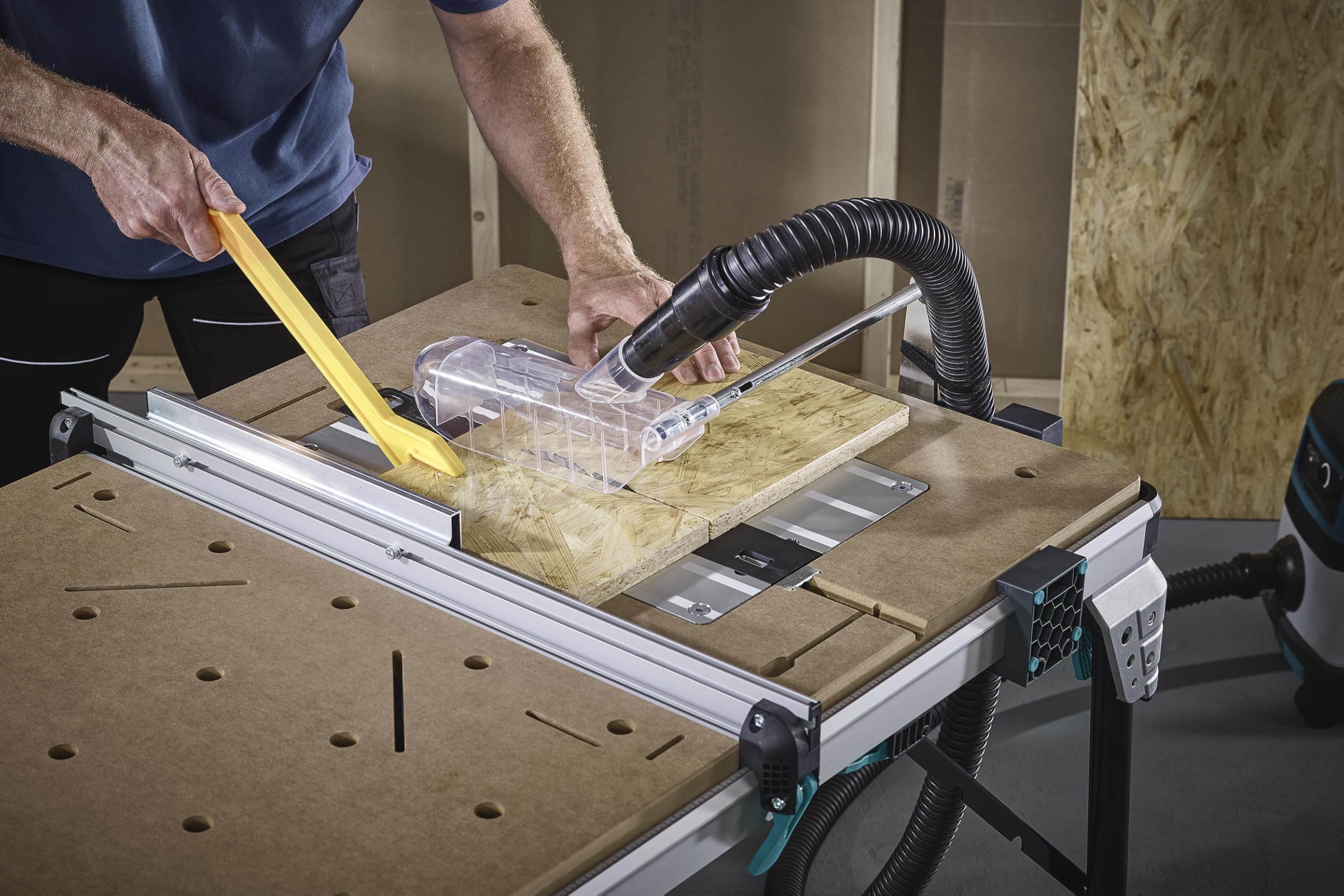 wolfcraft Master Cut 2600 - multifunktionaler mobiler Maschinentisch für Tischkreissäge, Stichsäge, Kapp- und Gehrungssäge, Arbeitsstation, Fräse und geführte Handkreissäge - klappbar - 6918000
