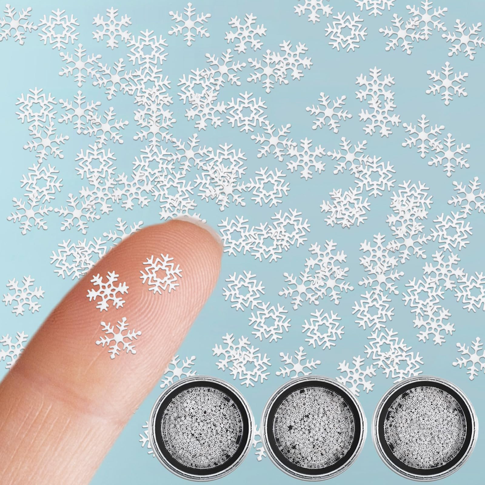 WEITAPYT Mini Schneeflocken Deko, 270pcs Kleine Schneeflocken Zum Basteln, Glitzer Schneeflocke Sticker, 0,2 Zoll, Mini Weihnachtsverzierung, Kleine Bastelstücke für DIY-Winterparty-Dekoration