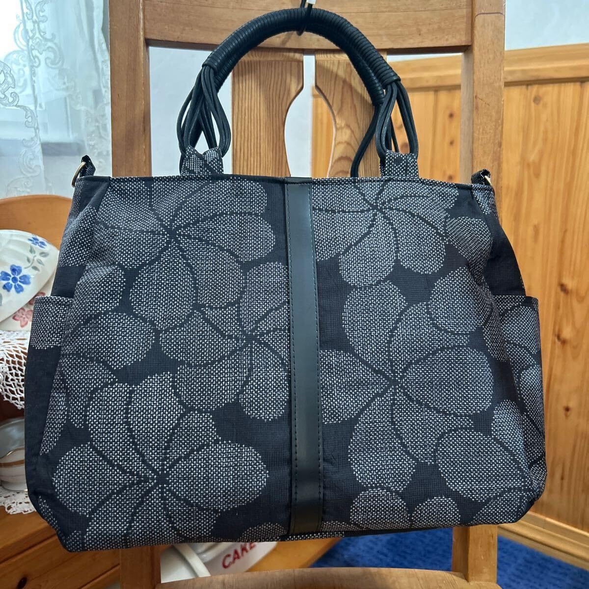 専用　大島紬、帯リメイク　ハンドメイド　利休バック 帯リメイク 帯芯と大島紬でリバーシブル ショルダーバッグ