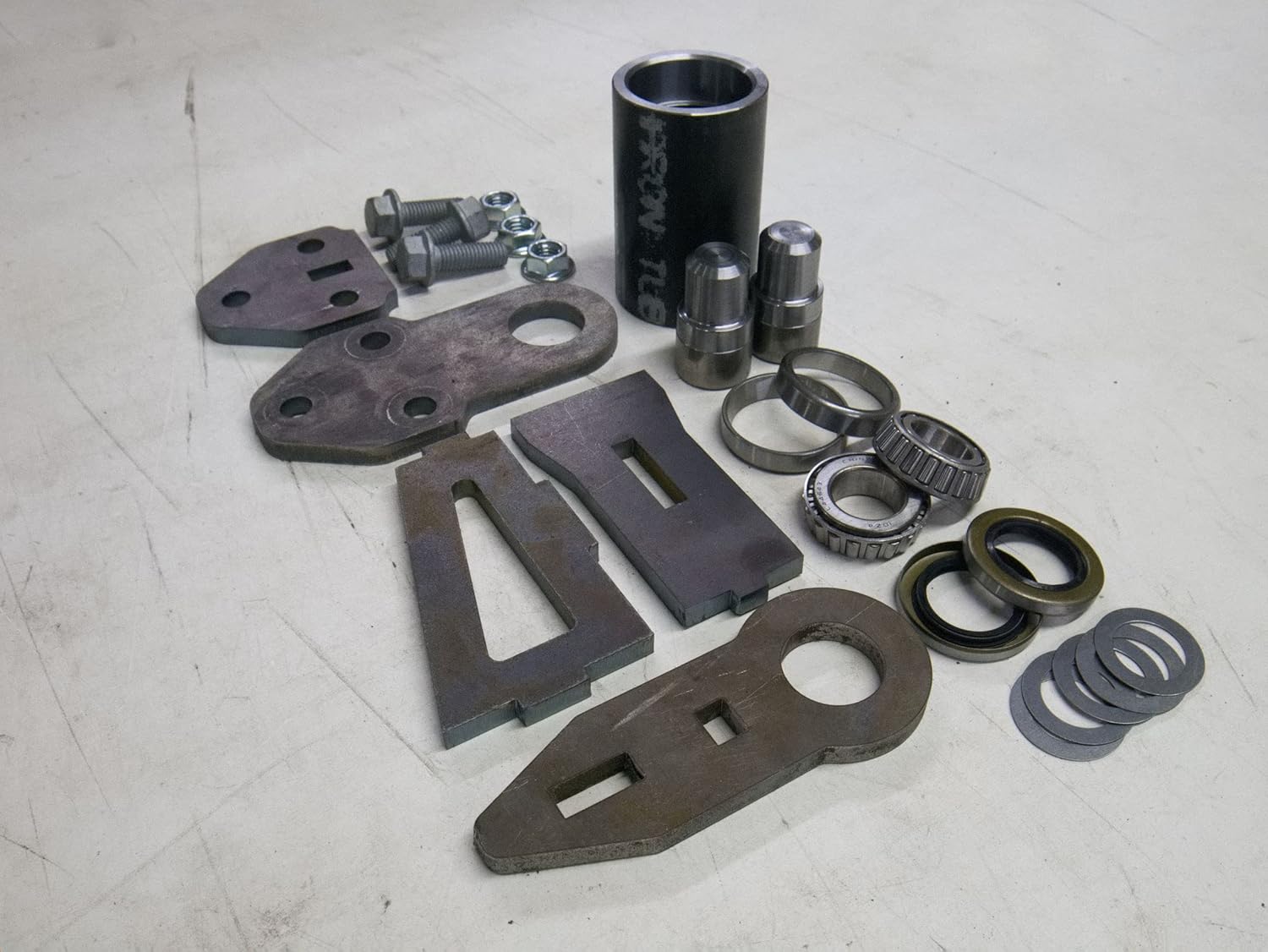 Tire Carrier Hub and Spindle Kit - Top Mount Double Shear