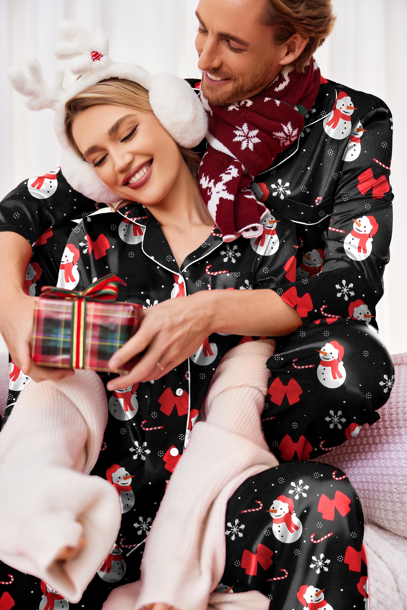 Ekouaer Pijamas a juego para parejas, de seda, de manga larga, de satén, suave, con botones, tallas S-XXL, Navidad, negro, Small
