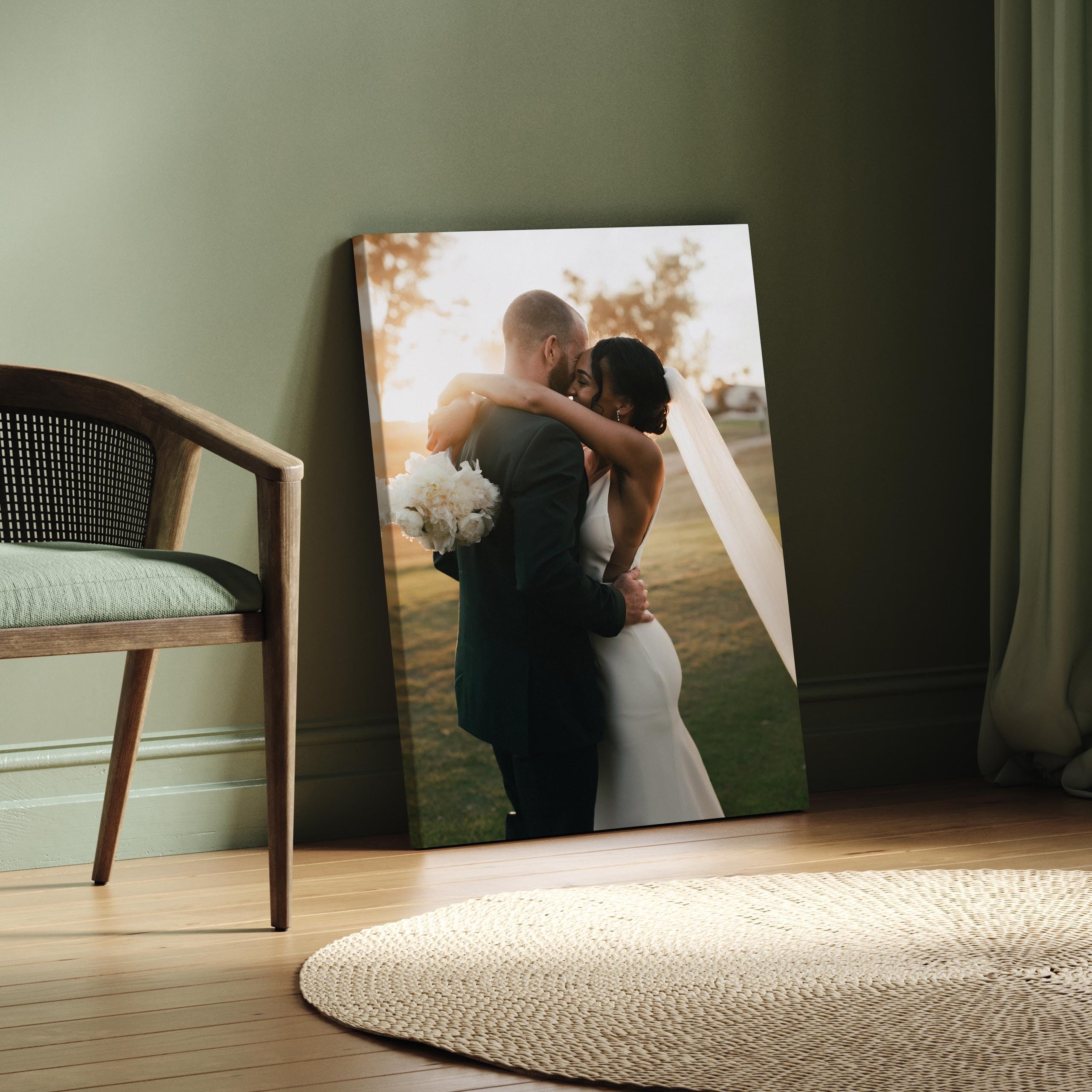 Muralo Personalisierte Leinwand mit eigenem Bild, Wandbild - 80x120 cm | Foto-Leinwandbild, hochauflösender Druck, lebendige Farben - ideal für Wohnzimmer und Schlafzimmer, Ein Geschenk fürs Leben