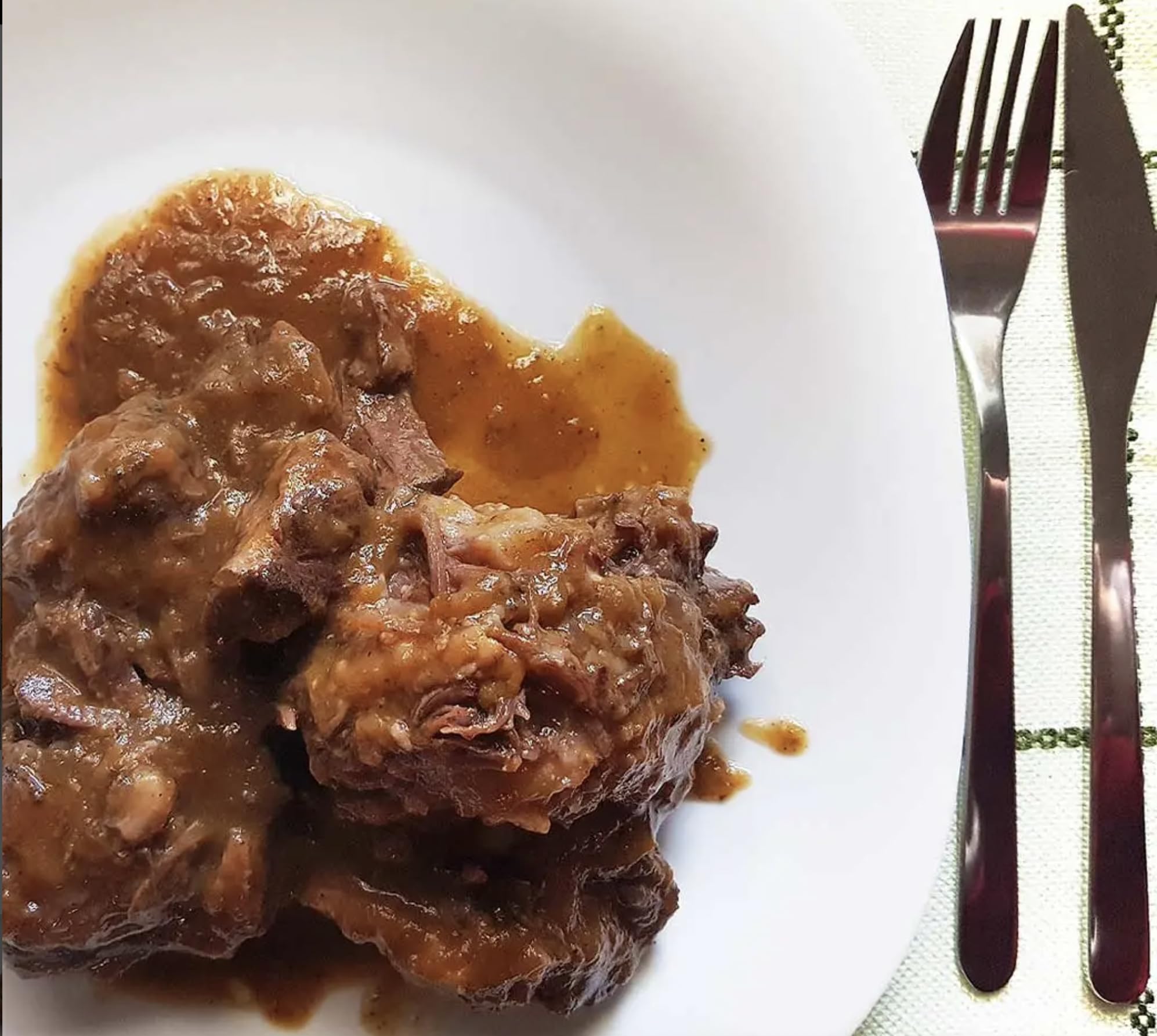 Rabo de Toro Estofado en Salsa de Vino Tinto 640g – Receta Casera Artesana | Cortado a Mano | Conserva Gourmet Española | Aperitivo o Regalo Gastronómico Original