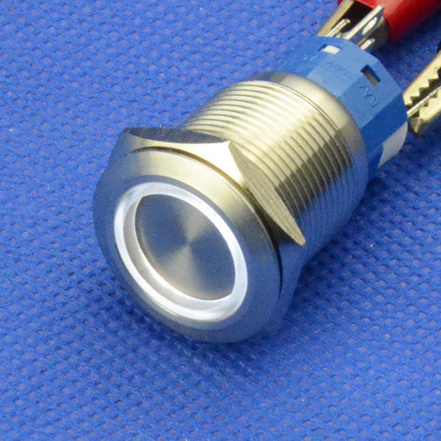 1Pcs 12V 19mm Metal Push Button On/Off Switch White LED Waterproof Flat